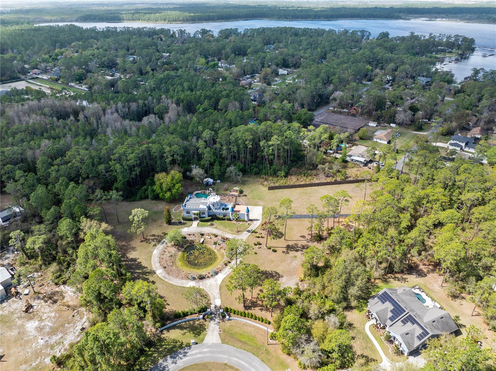 Image 52 of 64 For 14502 Scotch Pine Court