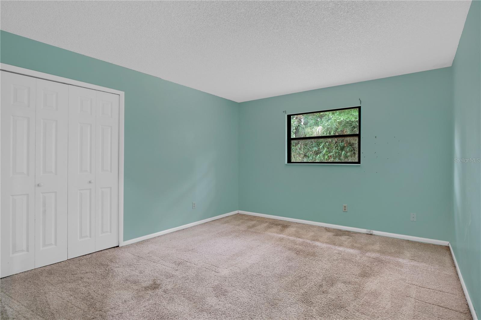 Image 17 of 38 For 599 Lake Geneva Road