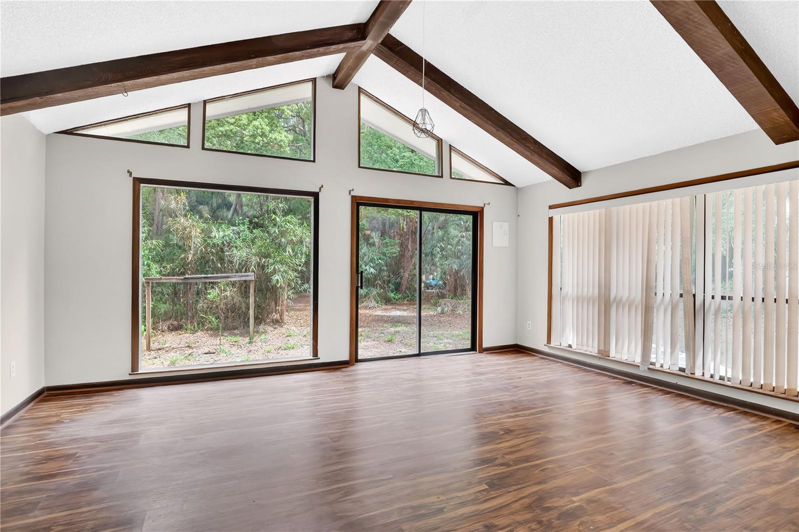 Image 8 of 38 For 599 Lake Geneva Road