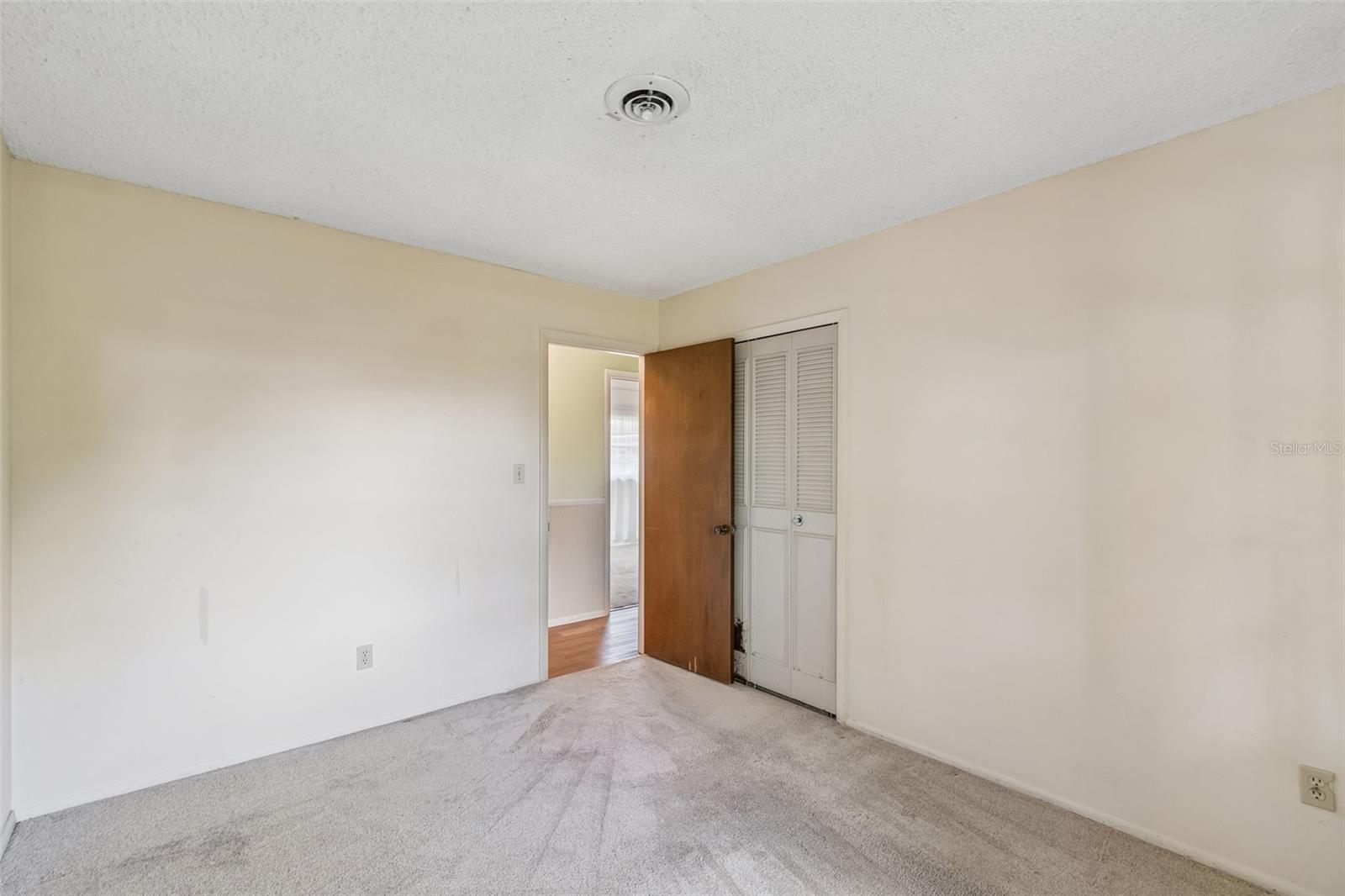 Image 23 of 52 For 5236 Tangerine Avenue