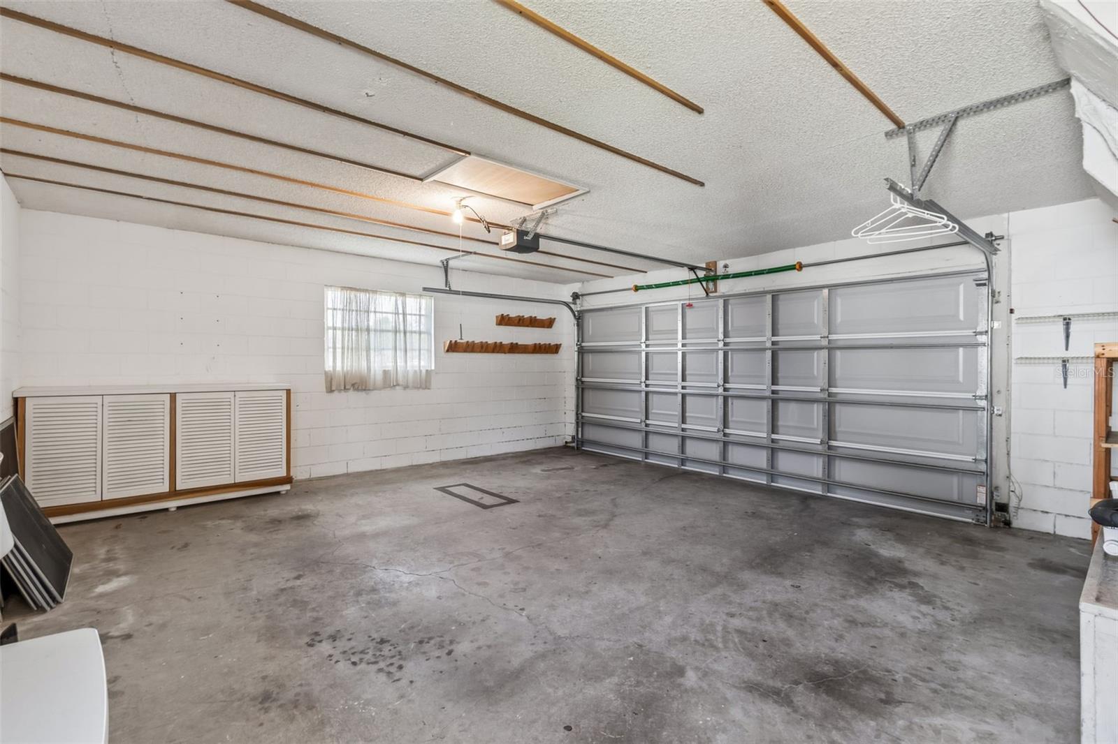 Image 31 of 52 For 5236 Tangerine Avenue