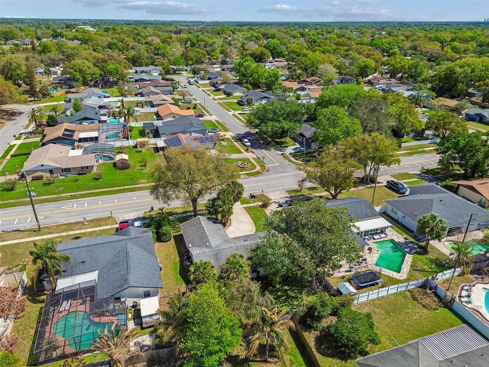 Image 42 of 52 For 5236 Tangerine Avenue