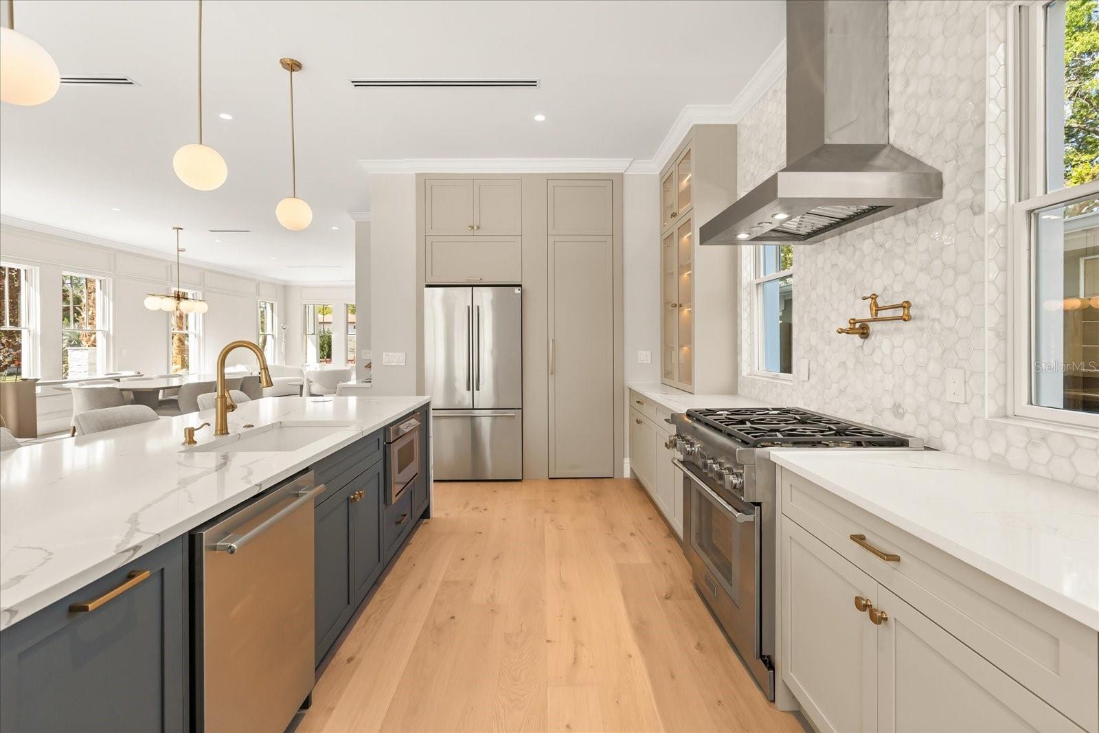 Image 11 of 33 For 1006 Harwood Street