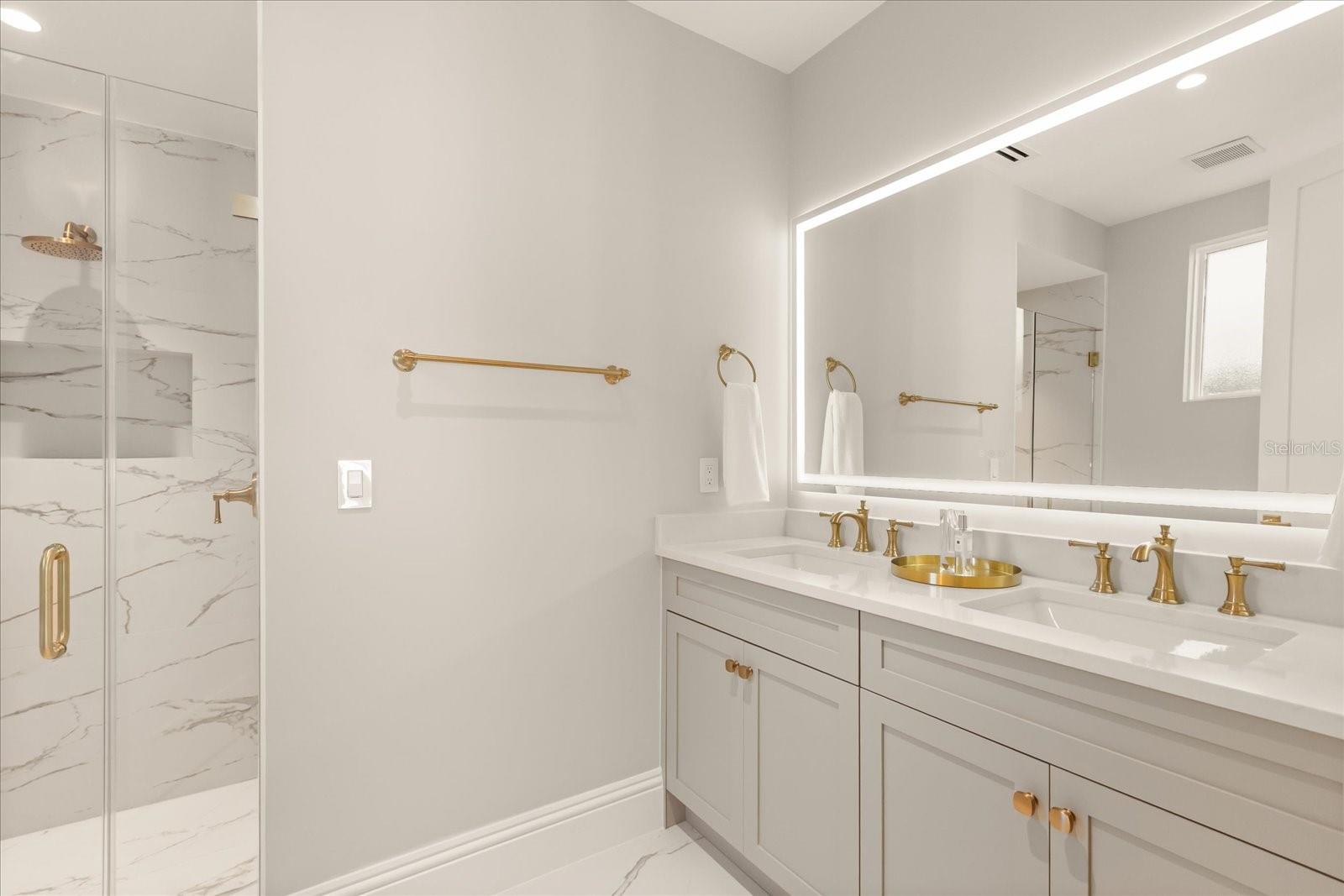 Image 24 of 33 For 1006 Harwood Street