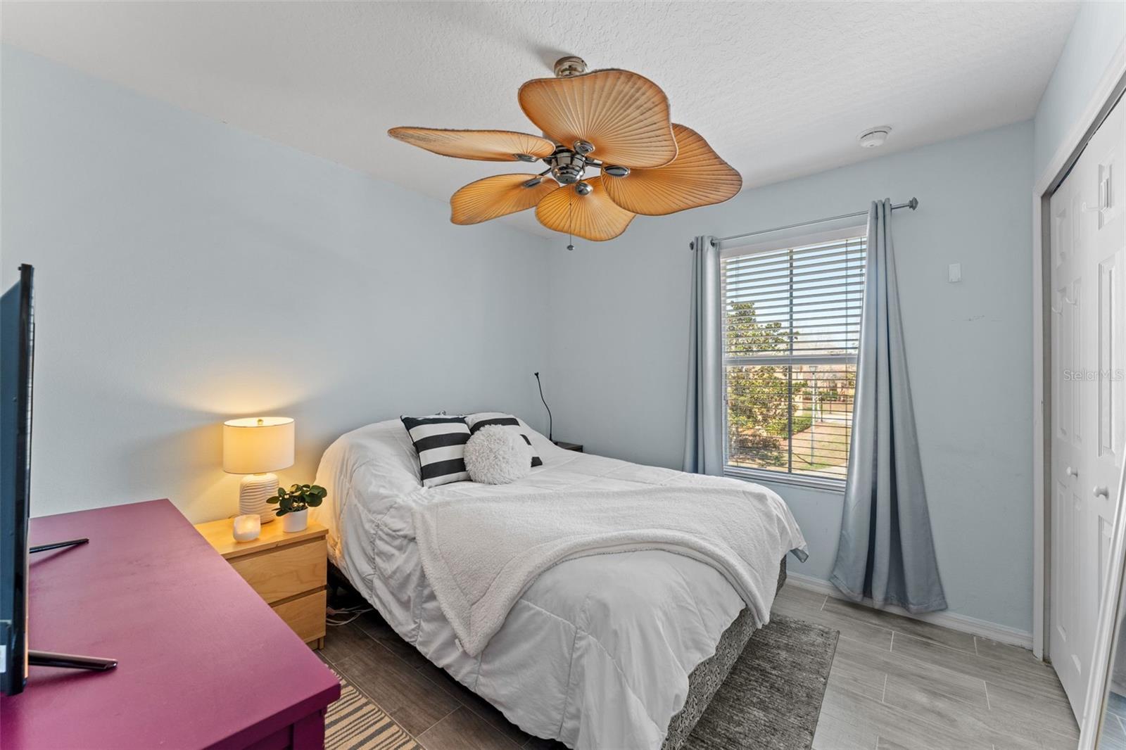 Image 11 of 28 For 2440 Retreat View Circle