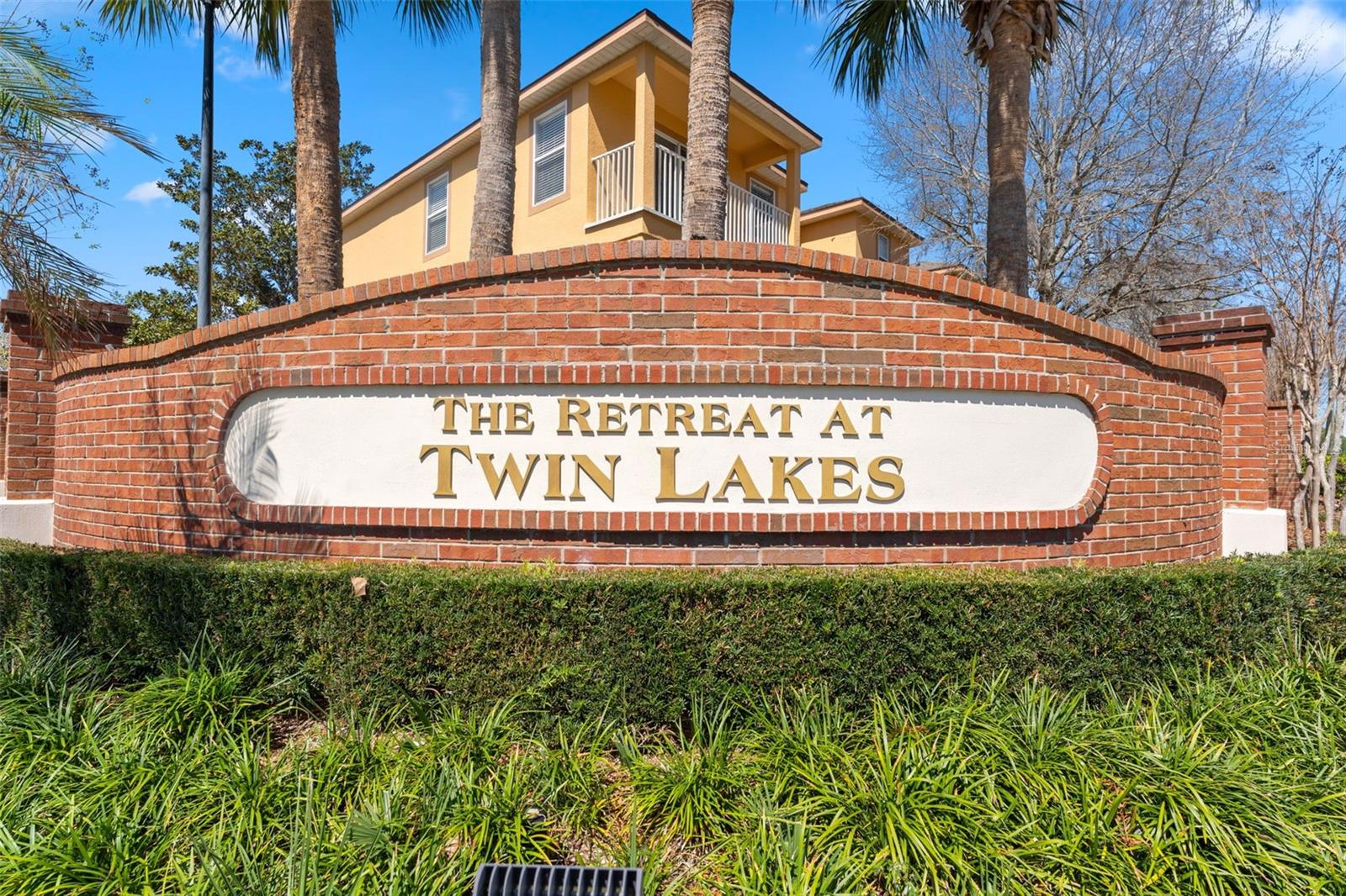 Image 17 of 28 For 2440 Retreat View Circle