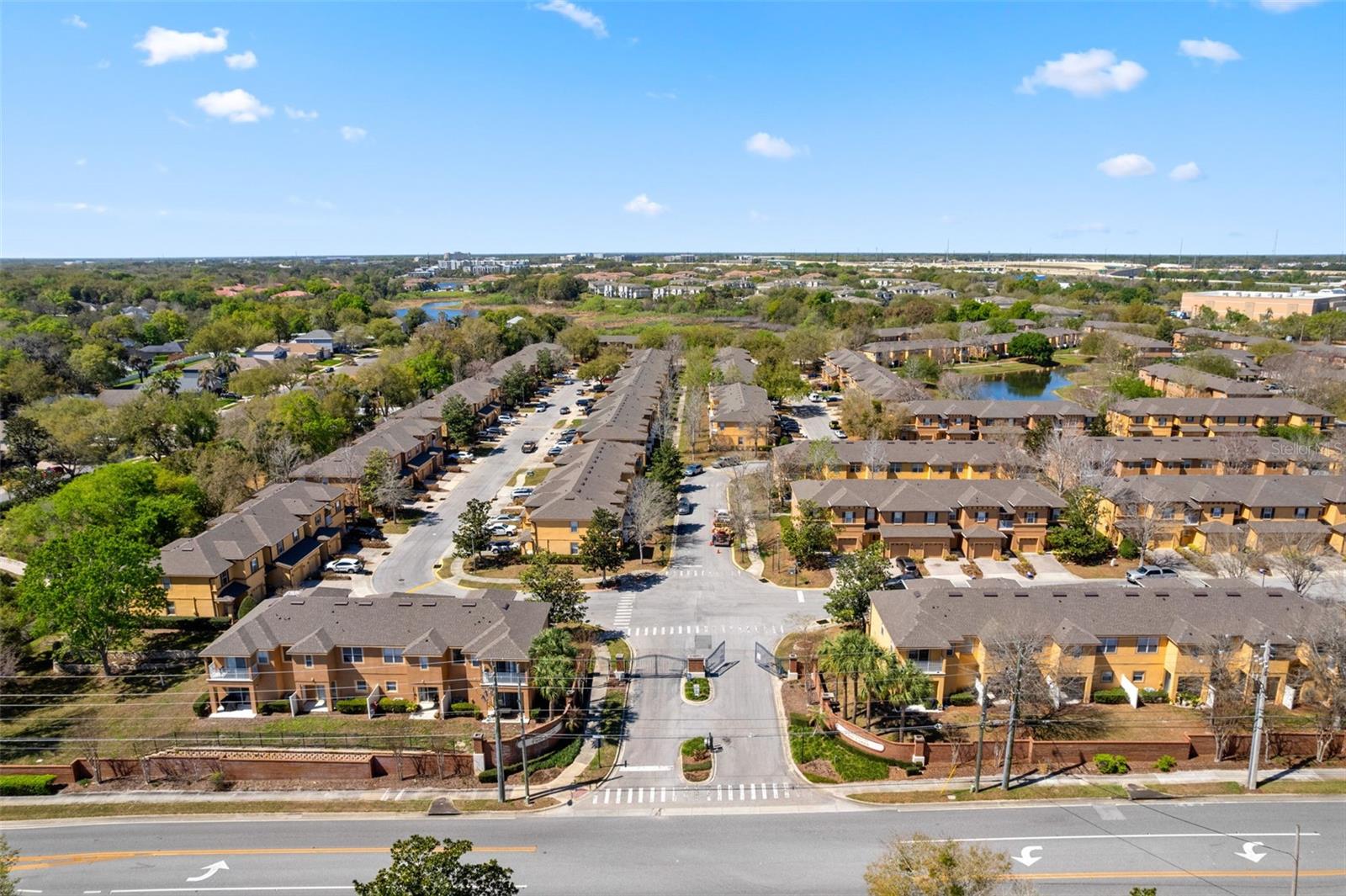 Image 22 of 28 For 2440 Retreat View Circle