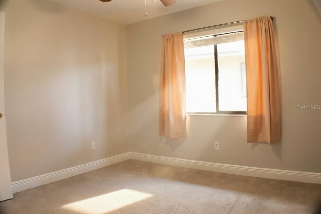 Image 20 of 22 For 541 Starstone Drive