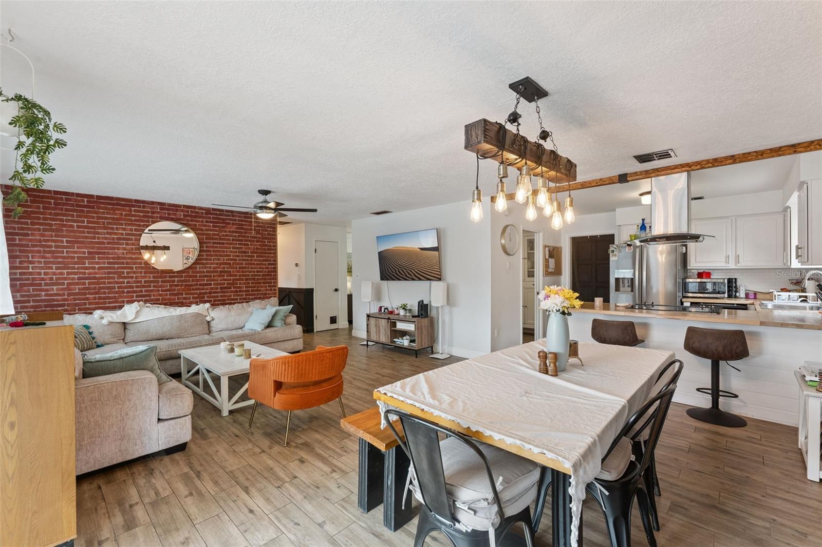 Image 7 of 43 For 121 Bearss Circle