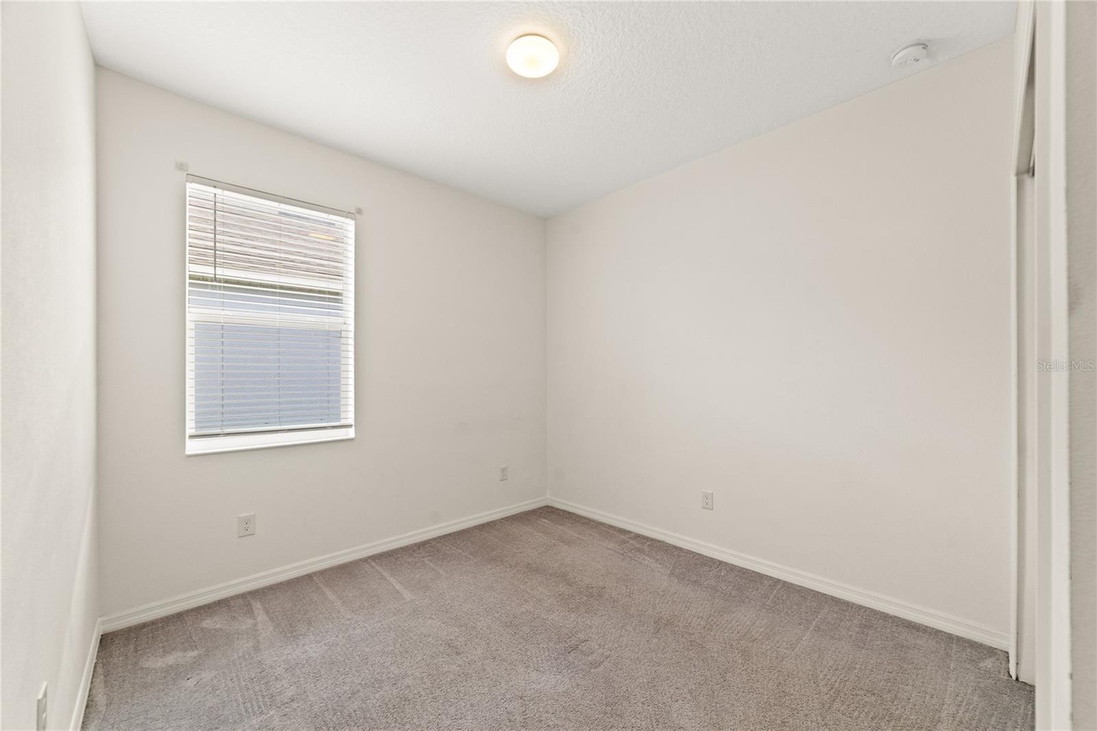 Image 12 of 24 For 662 Fairview Avenue