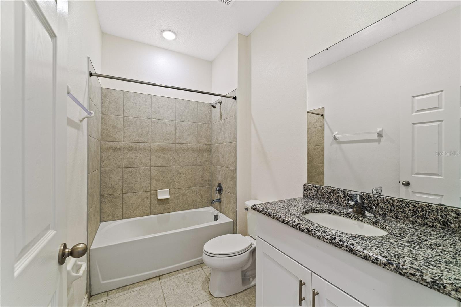 Image 14 of 24 For 662 Fairview Avenue