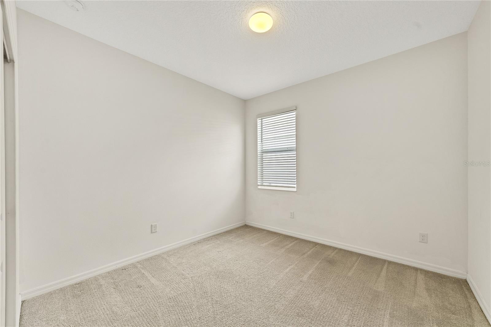 Image 9 of 24 For 662 Fairview Avenue