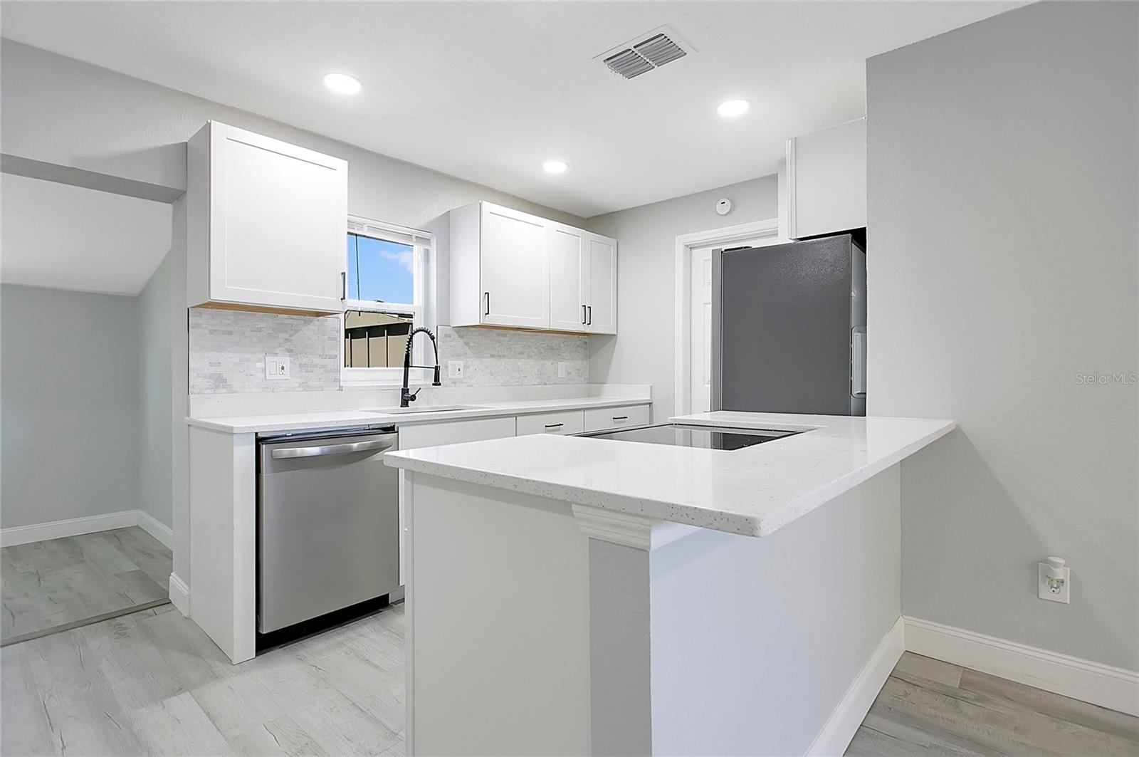 Image 8 of 28 For 1902 Patterson Avenue