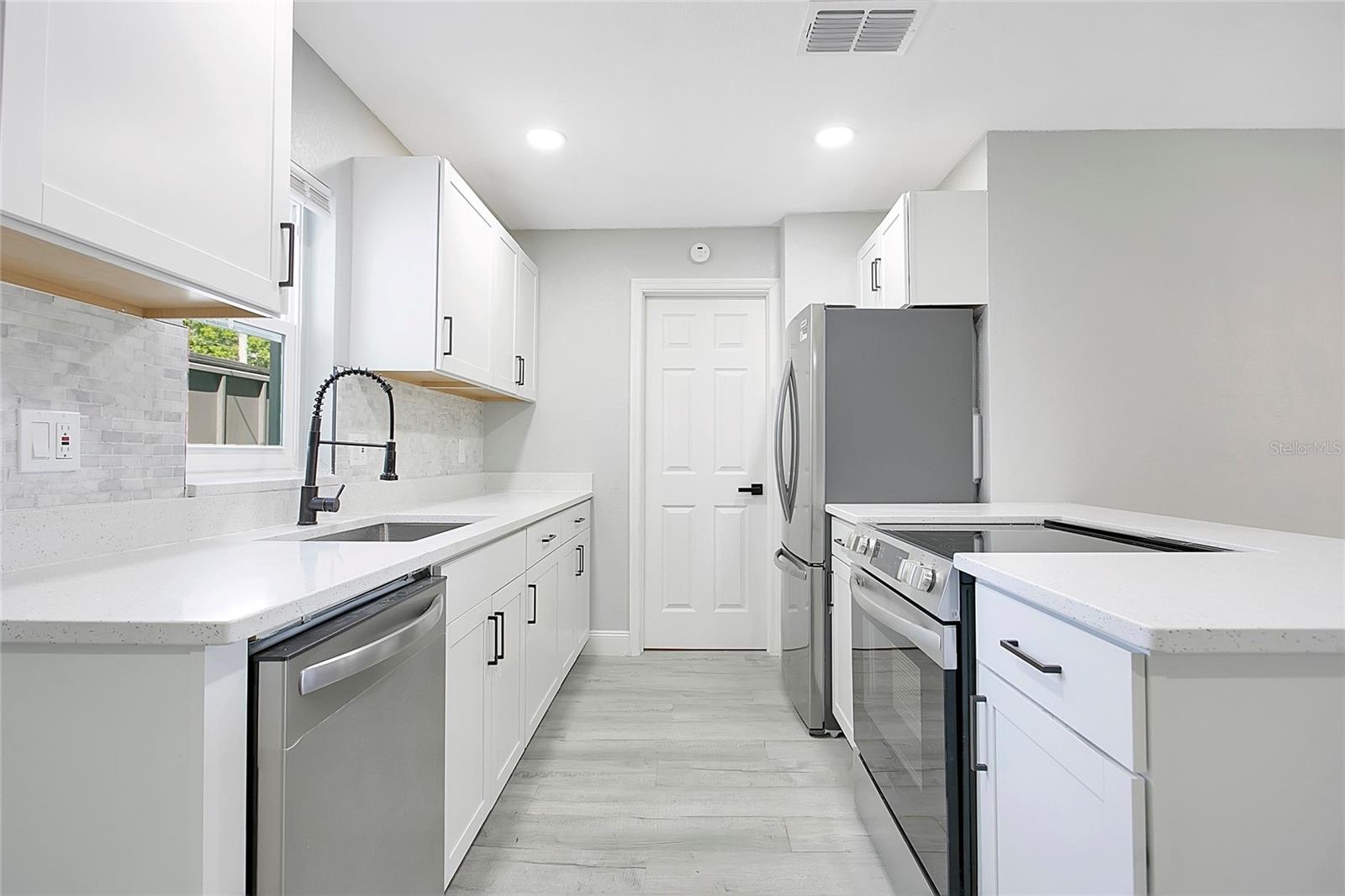 Image 9 of 28 For 1902 Patterson Avenue