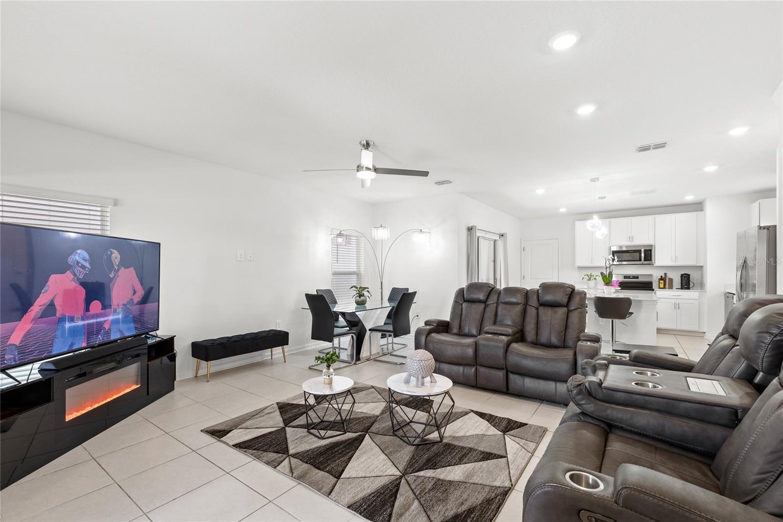 Image 3 of 33 For 5790 Meditation Drive