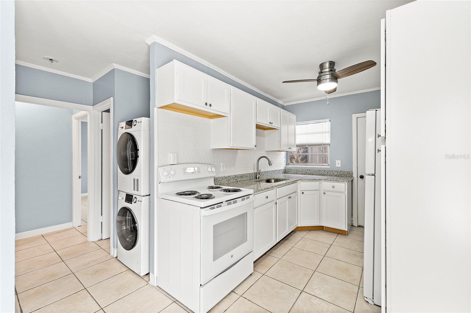 Image 6 of 22 For 219-221 Harrison Avenue