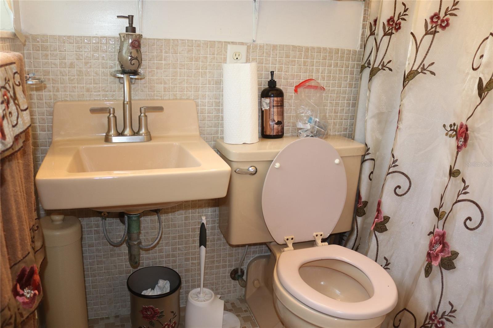 Image 16 of 25 For 1700 6th Street Nw B23