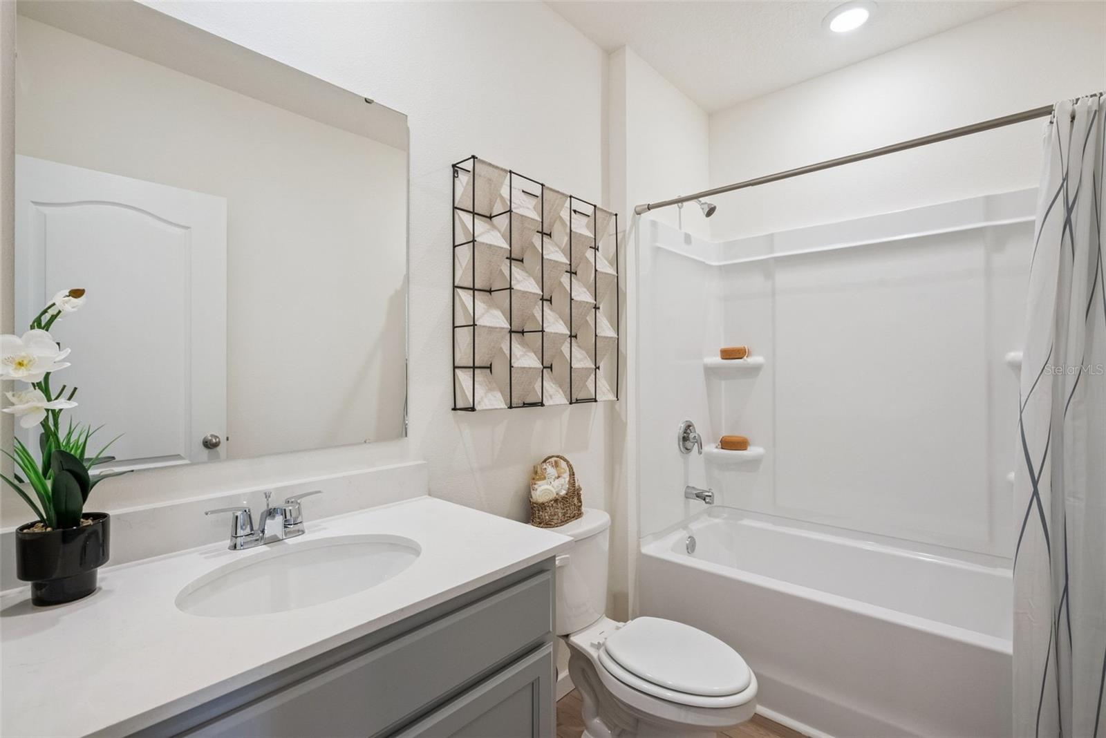 Listing photo id 9 for 3505 Wye Oak Drive