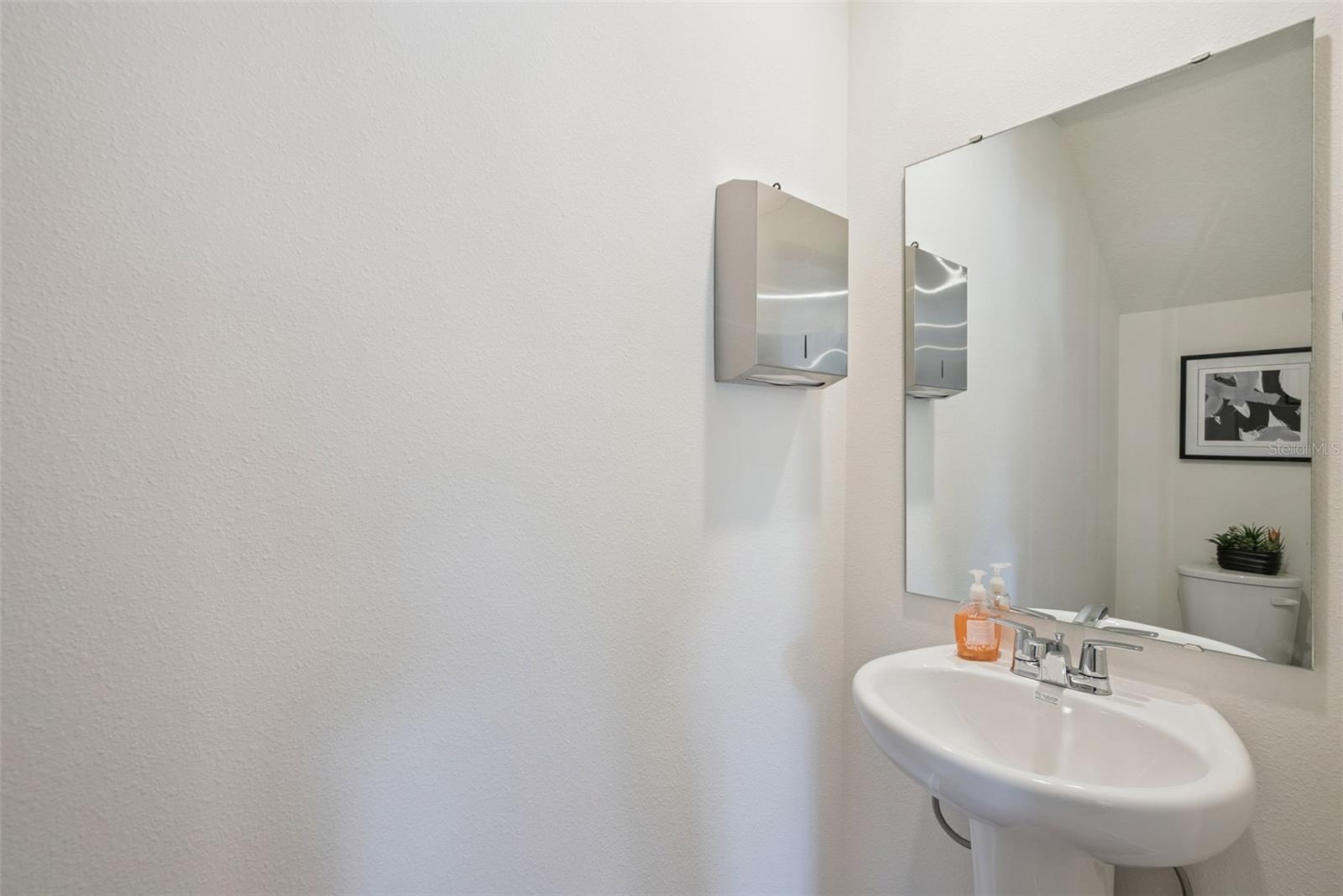 Listing photo id 10 for 3505 Wye Oak Drive