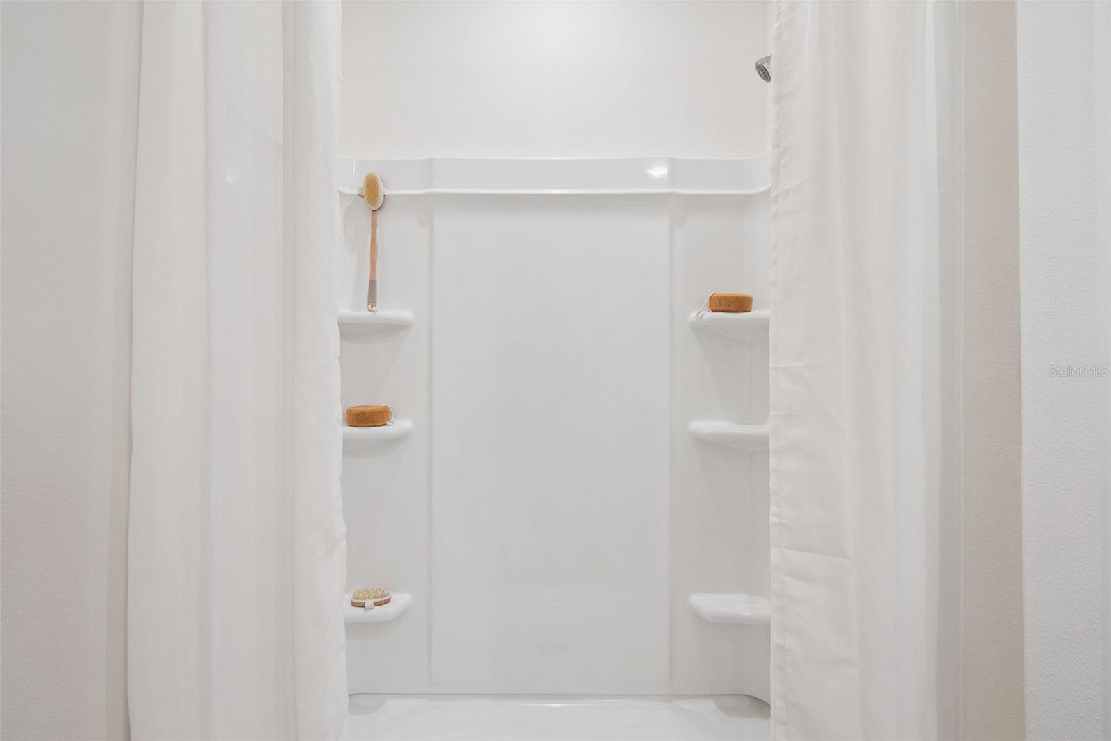 Listing photo id 11 for 3505 Wye Oak Drive