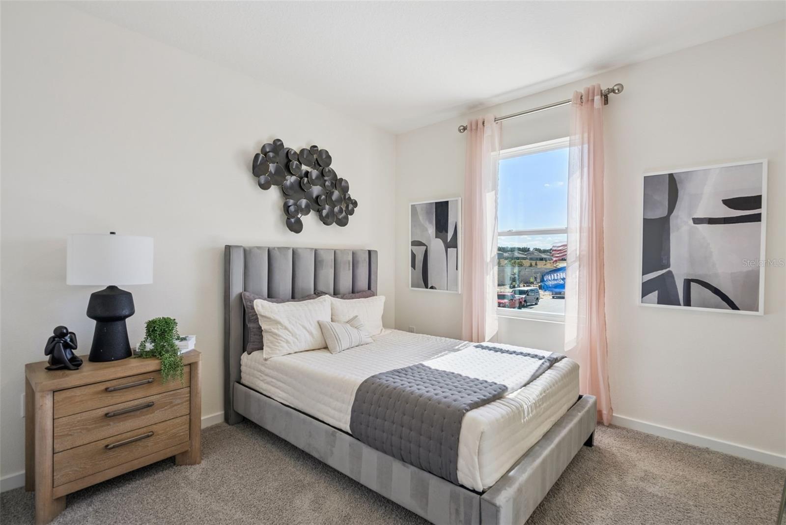 Listing photo id 6 for 3505 Wye Oak Drive