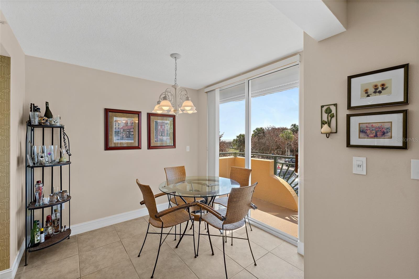 Image 10 of 46 For 8472 Ridgewood Avenue 201