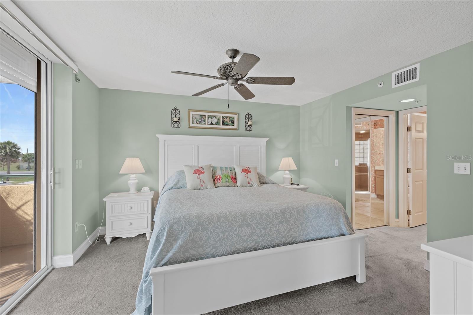 Image 20 of 46 For 8472 Ridgewood Avenue 201