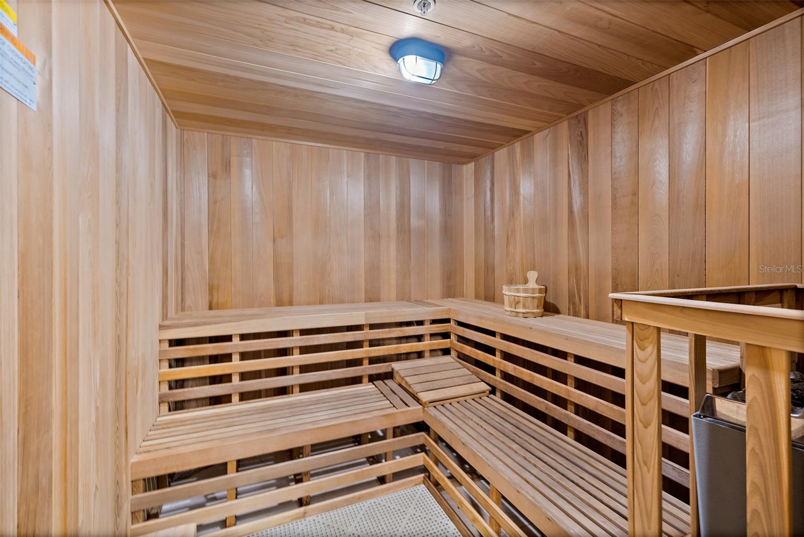 Image 41 of 46 For 8472 Ridgewood Avenue 201