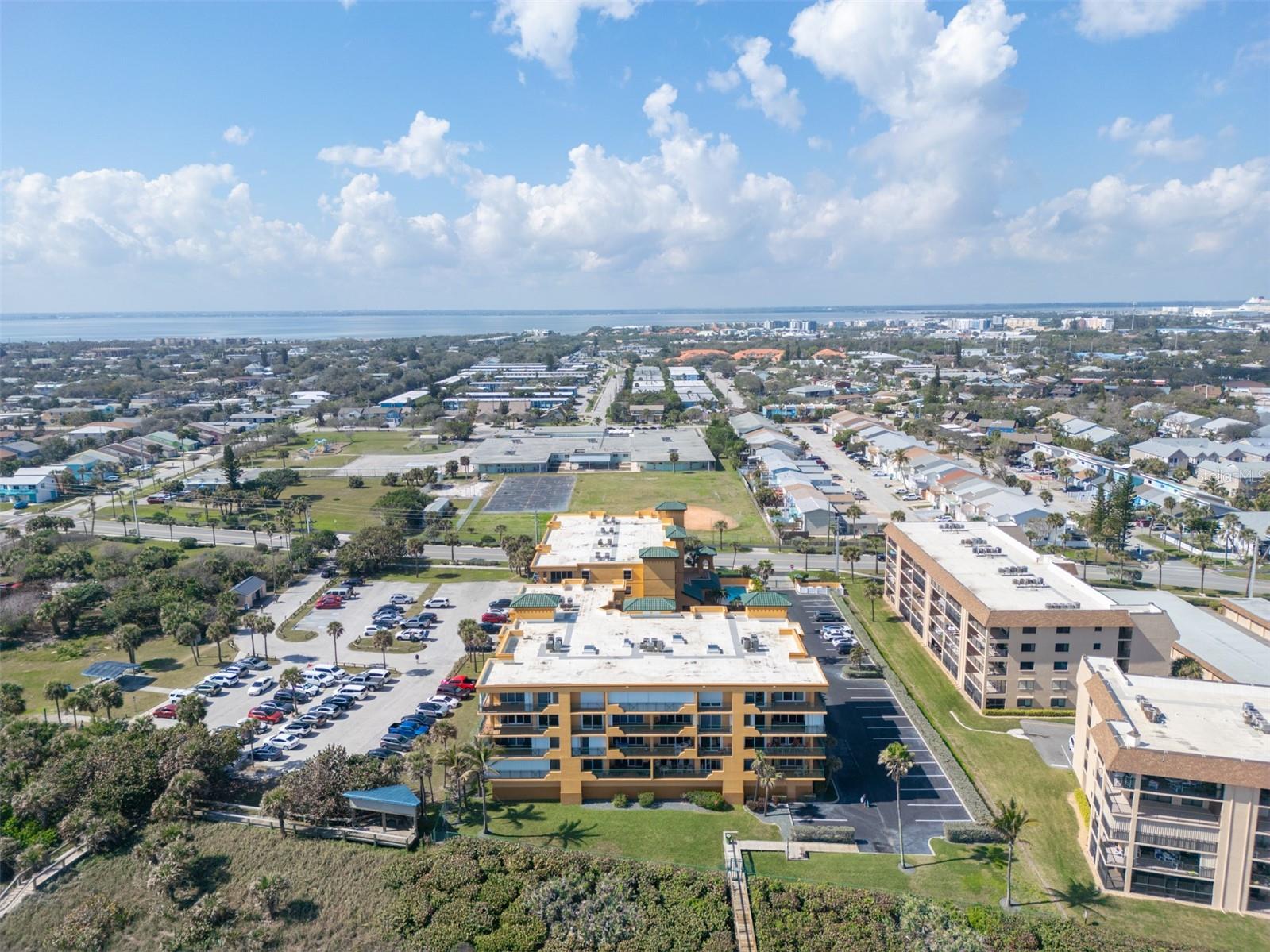 Image 45 of 46 For 8472 Ridgewood Avenue 201