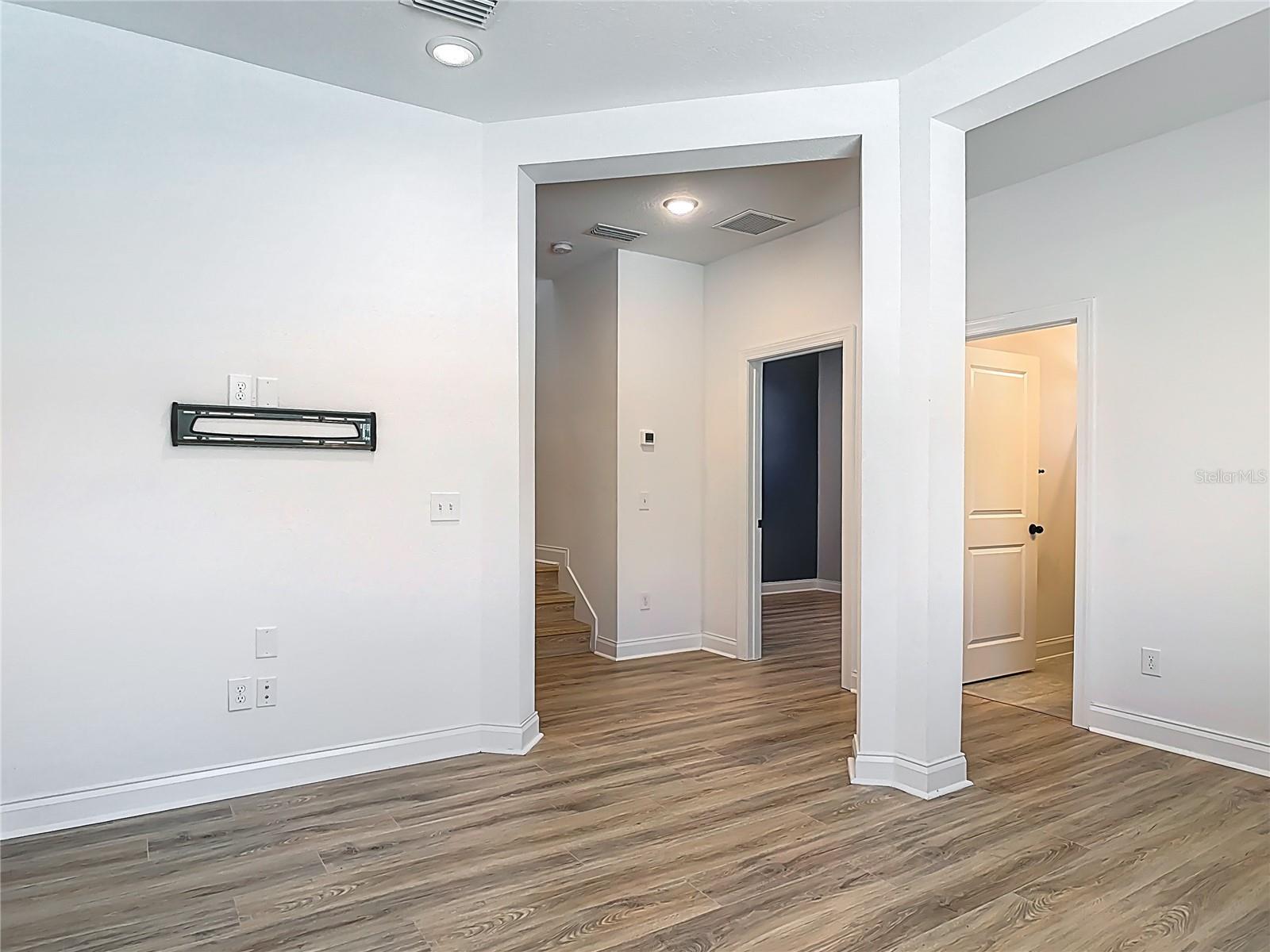 Image 18 of 62 For 4630 Socrates Way