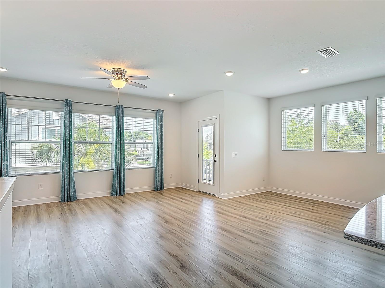 Image 28 of 62 For 4630 Socrates Way