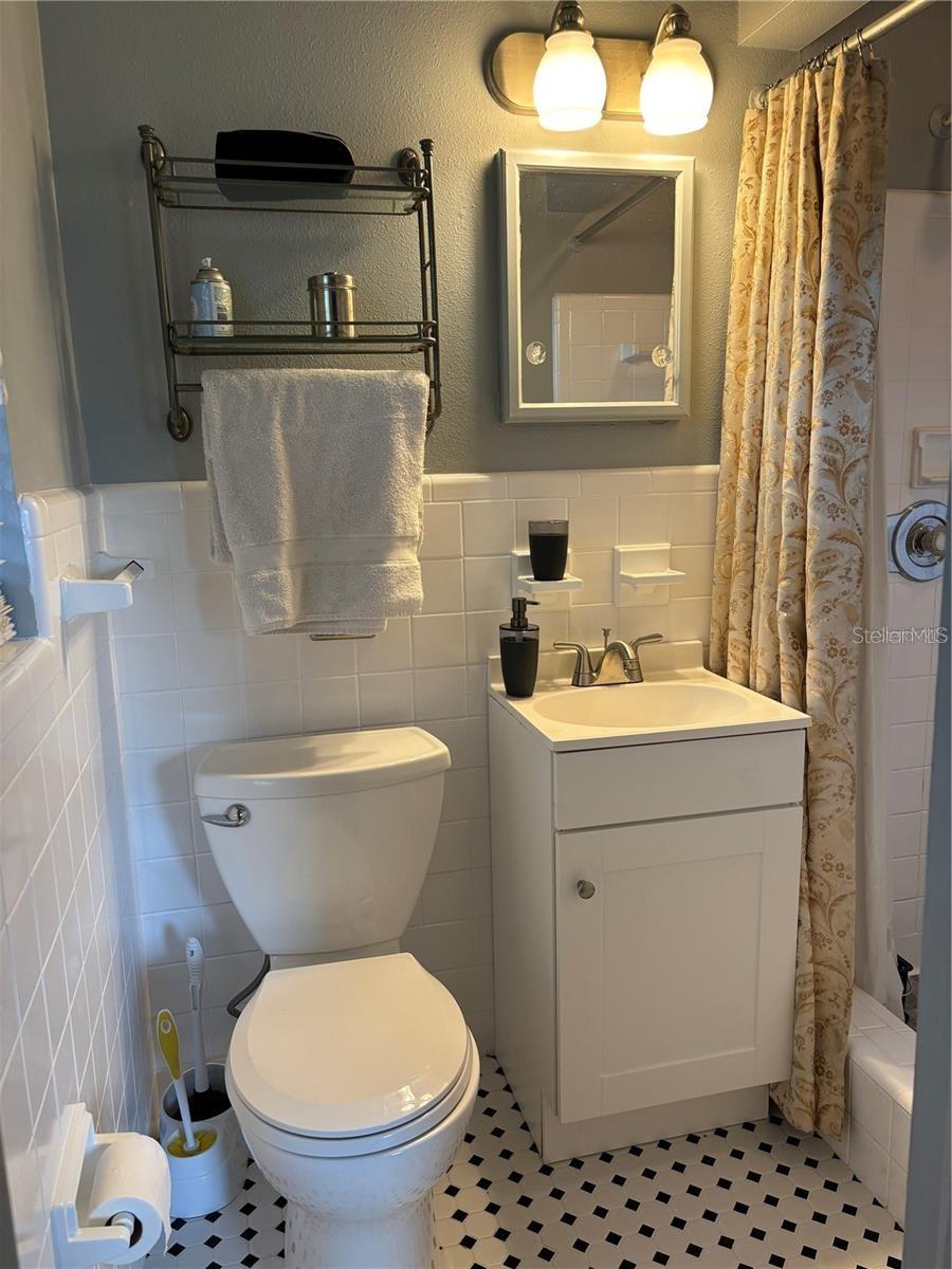 Image 24 of 36 For 5408 Milan Drive