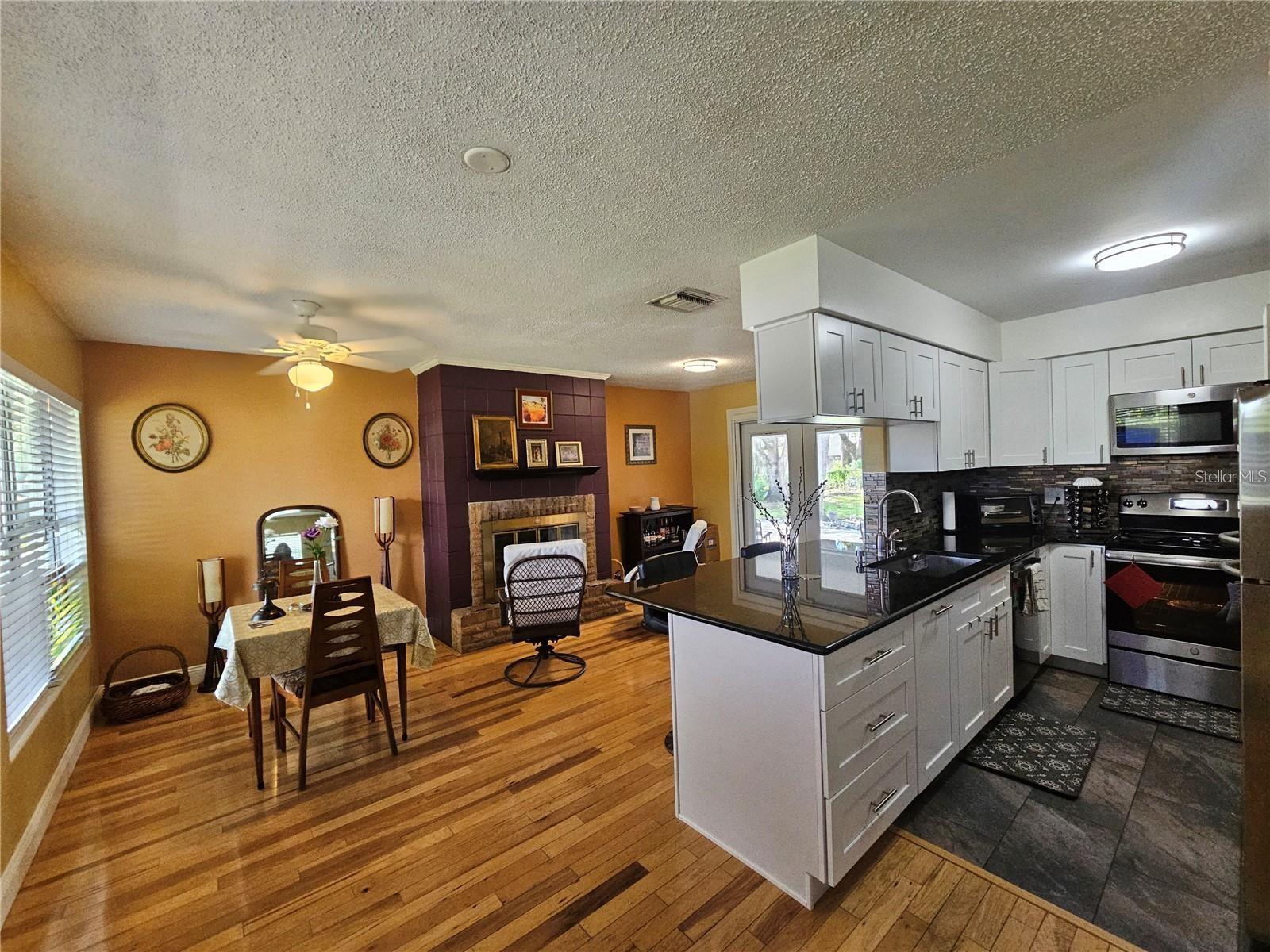 Image 9 of 36 For 5408 Milan Drive