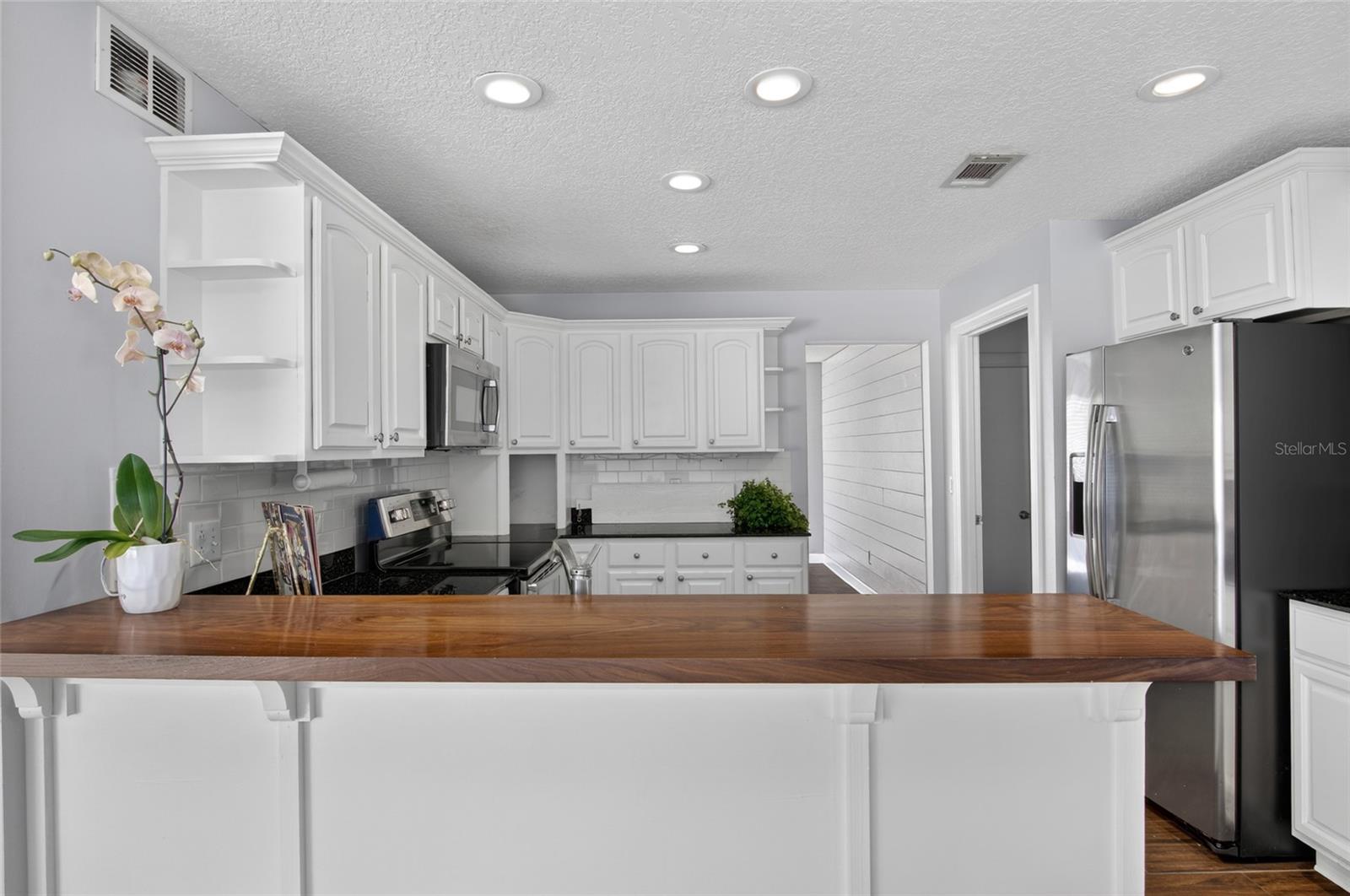 Image 16 of 50 For 4472 Winderlakes Drive