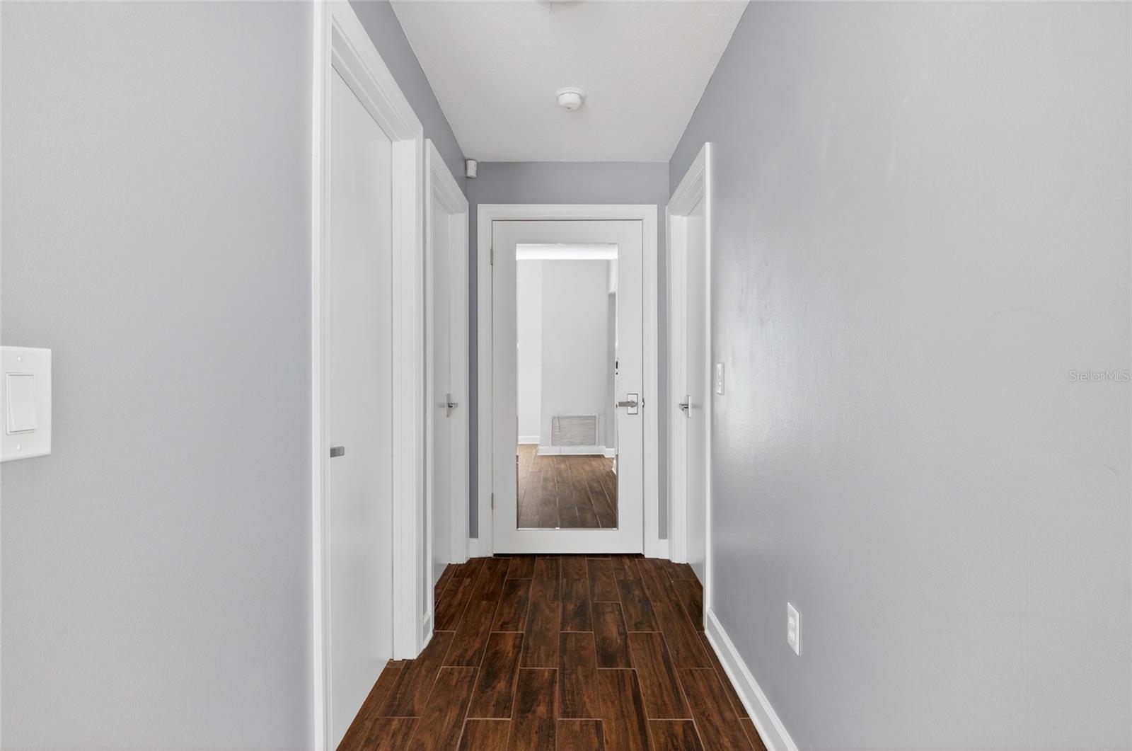 Image 29 of 50 For 4472 Winderlakes Drive