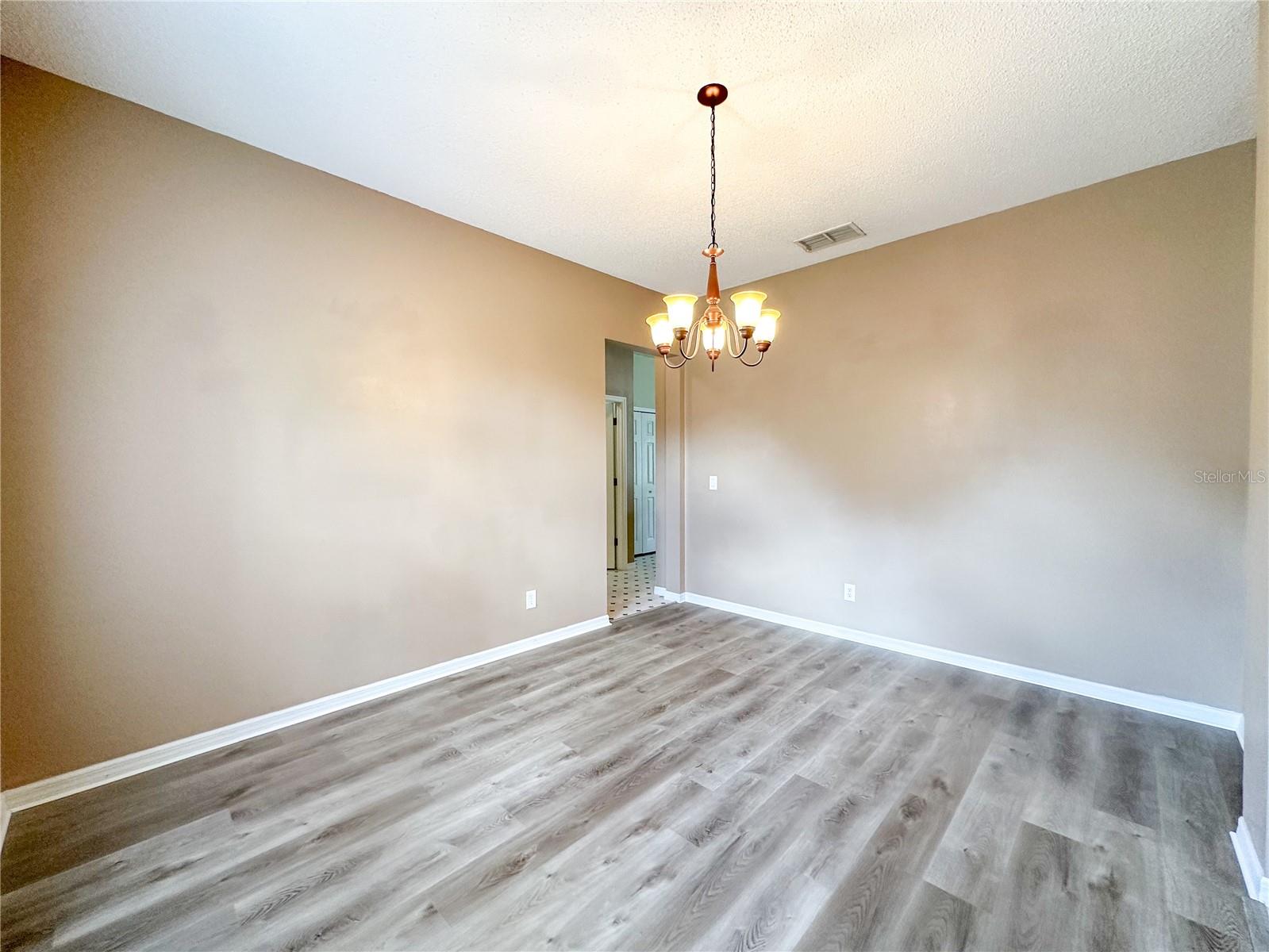 Image 11 of 38 For 2776 Cabernet Circle