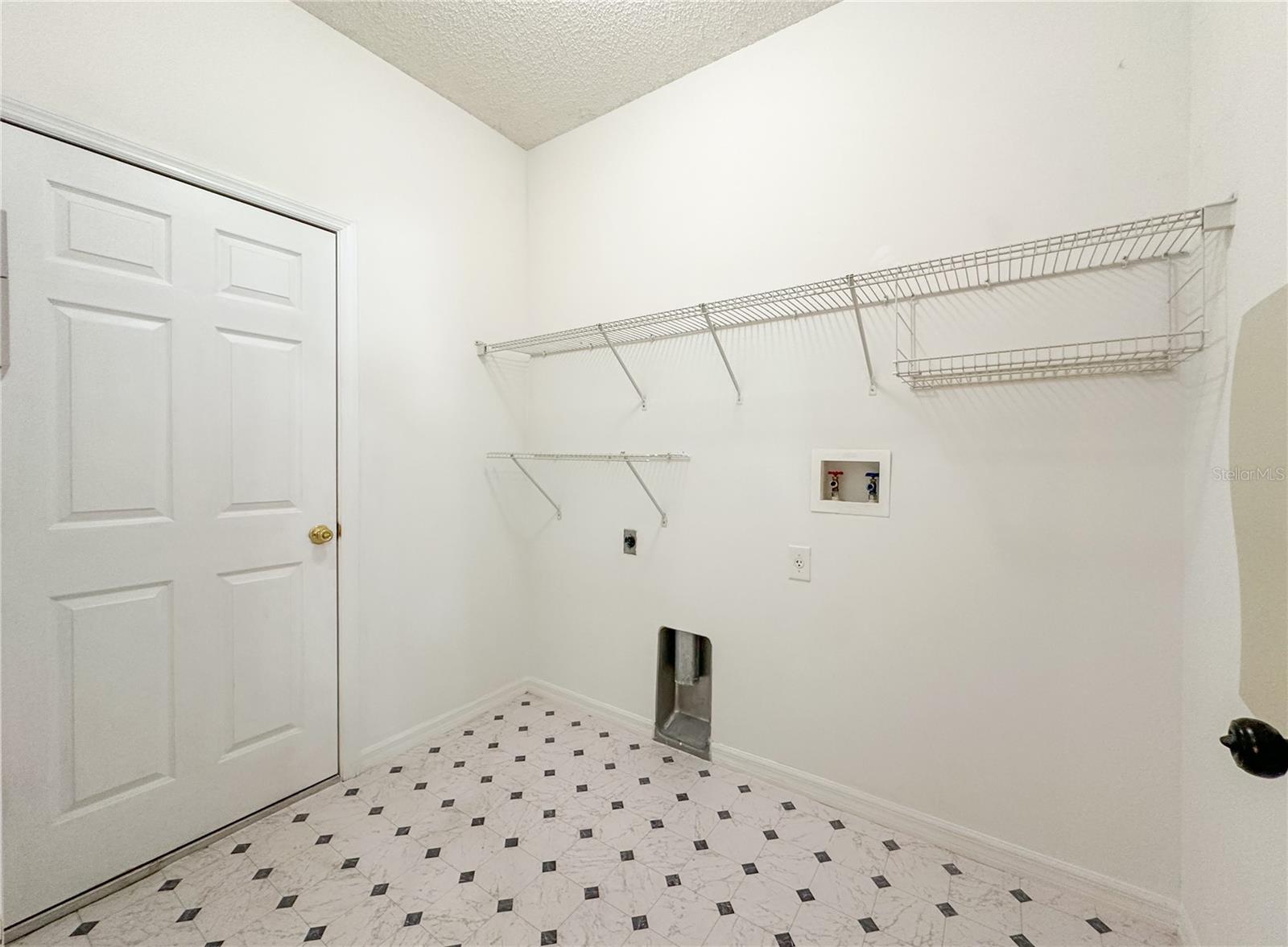 Image 12 of 38 For 2776 Cabernet Circle