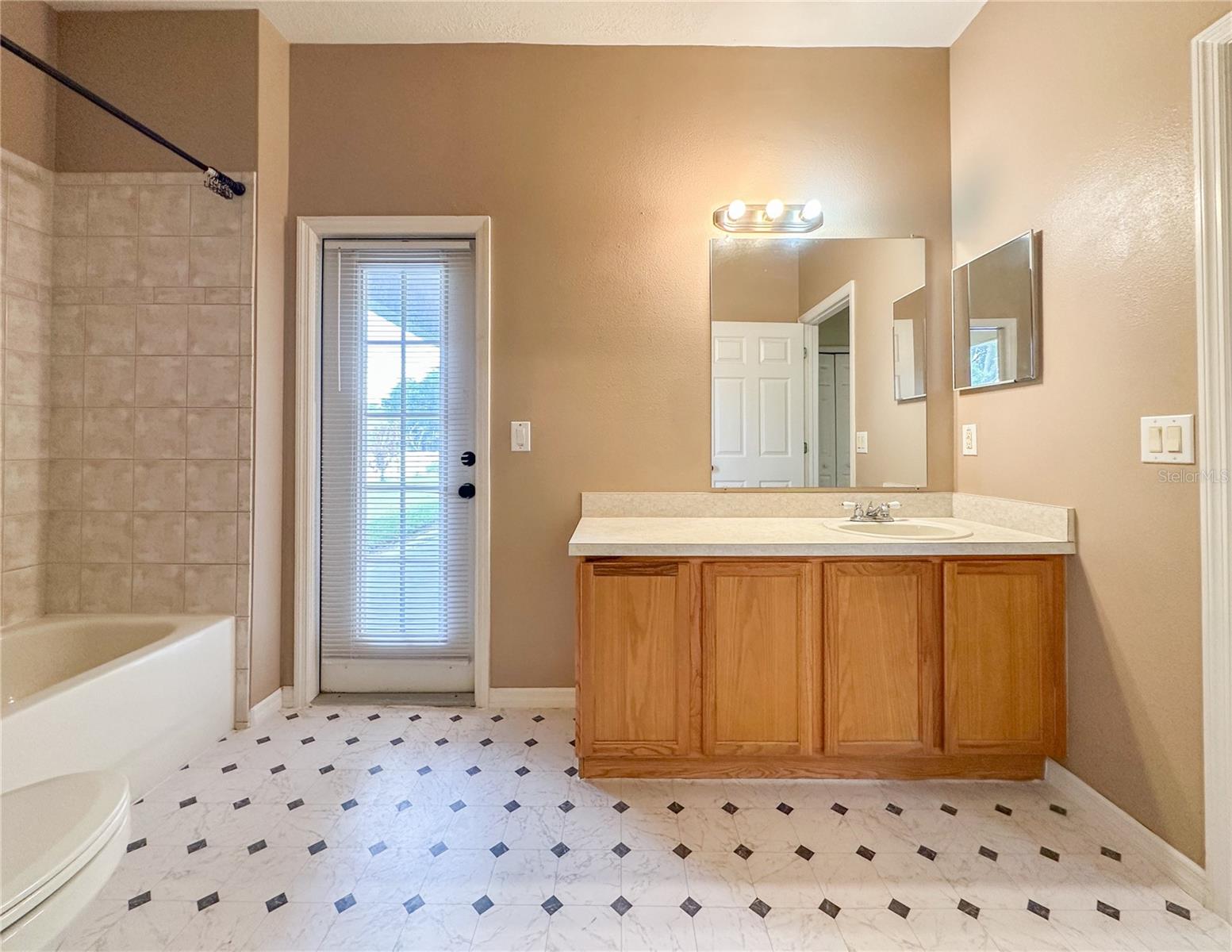 Image 29 of 38 For 2776 Cabernet Circle