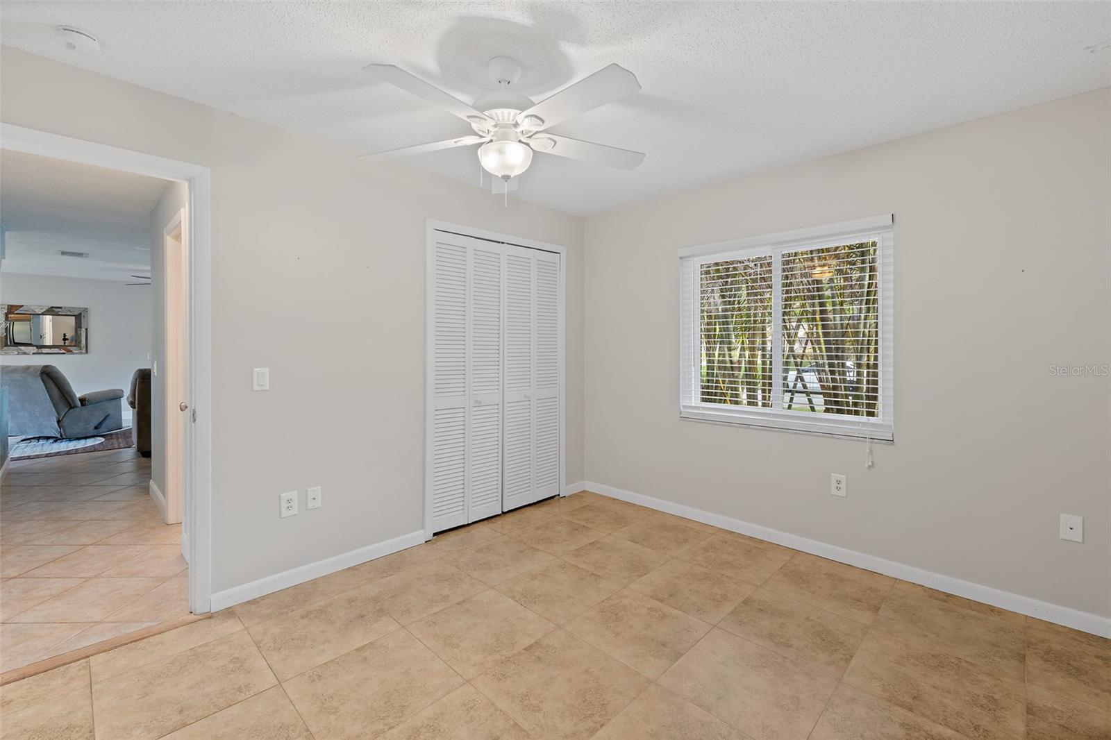 Image 15 of 32 For 829 Westport Drive