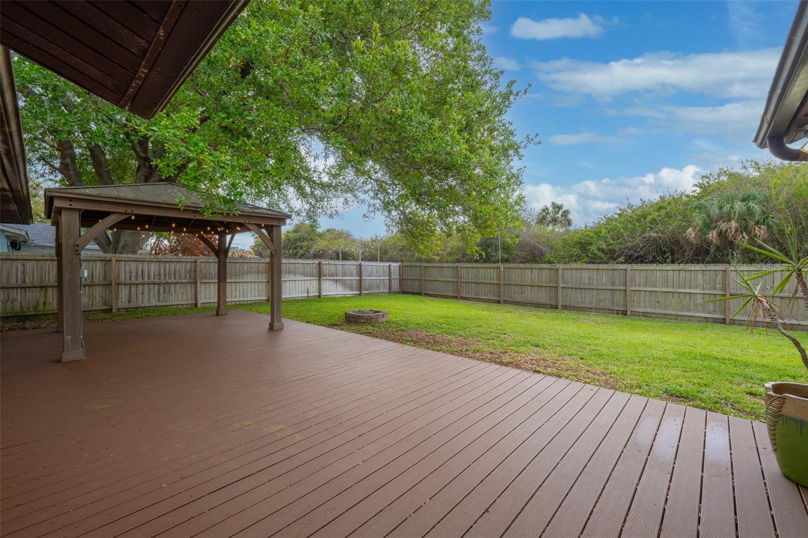 Image 21 of 32 For 829 Westport Drive