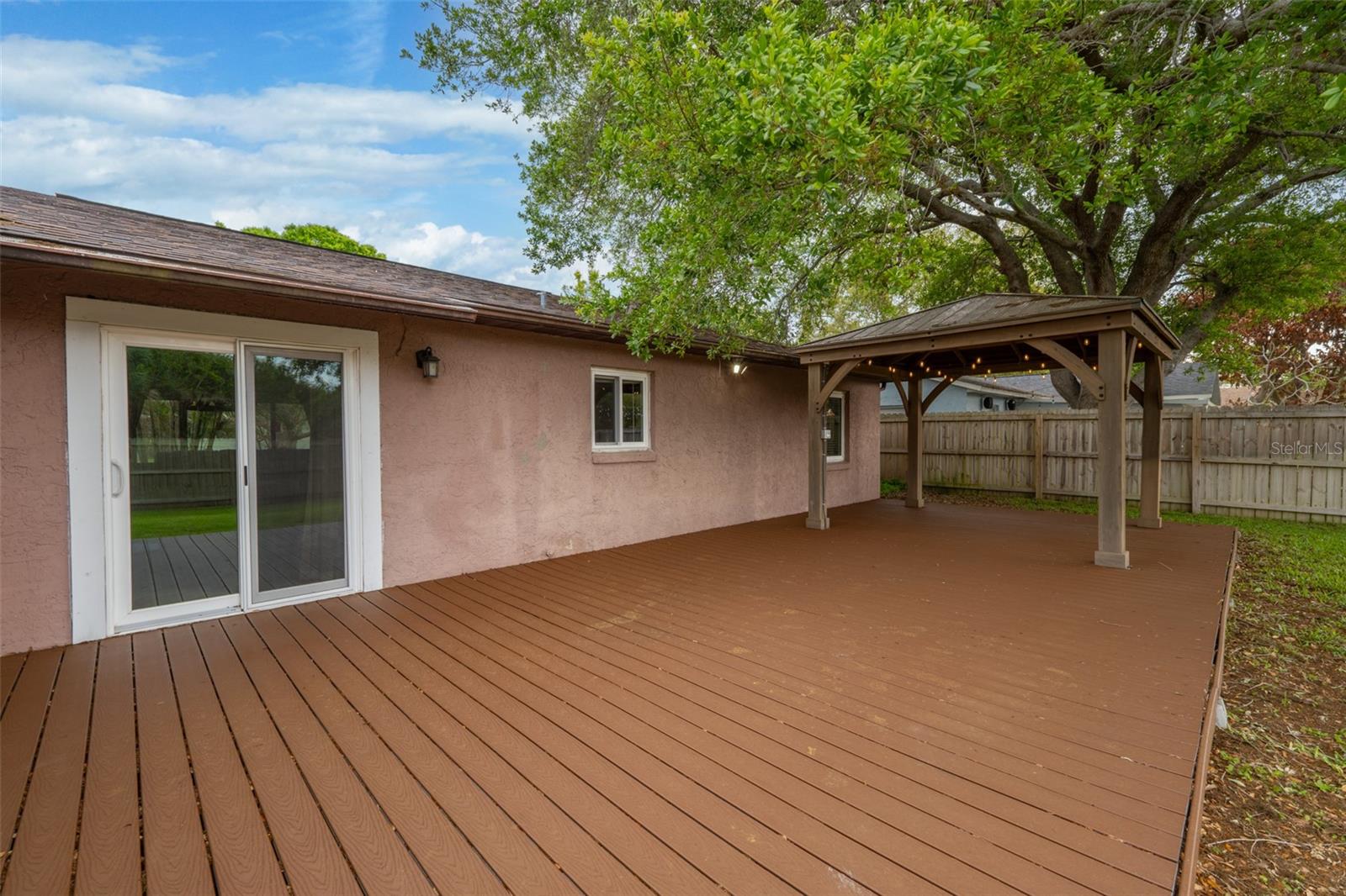 Image 22 of 32 For 829 Westport Drive