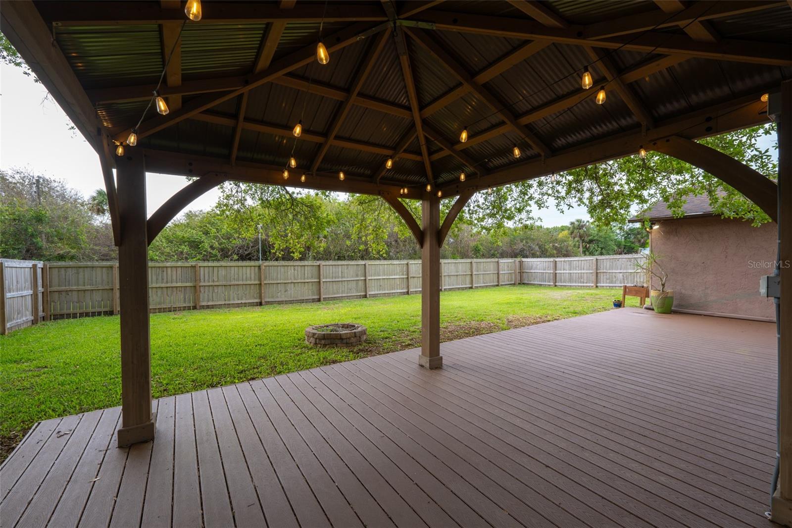 Image 23 of 32 For 829 Westport Drive