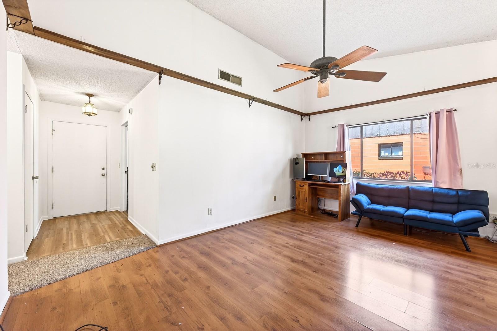 Image 2 of 24 For 5433 Pinetrail Way