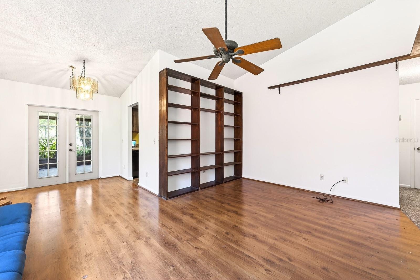 Image 4 of 24 For 5433 Pinetrail Way