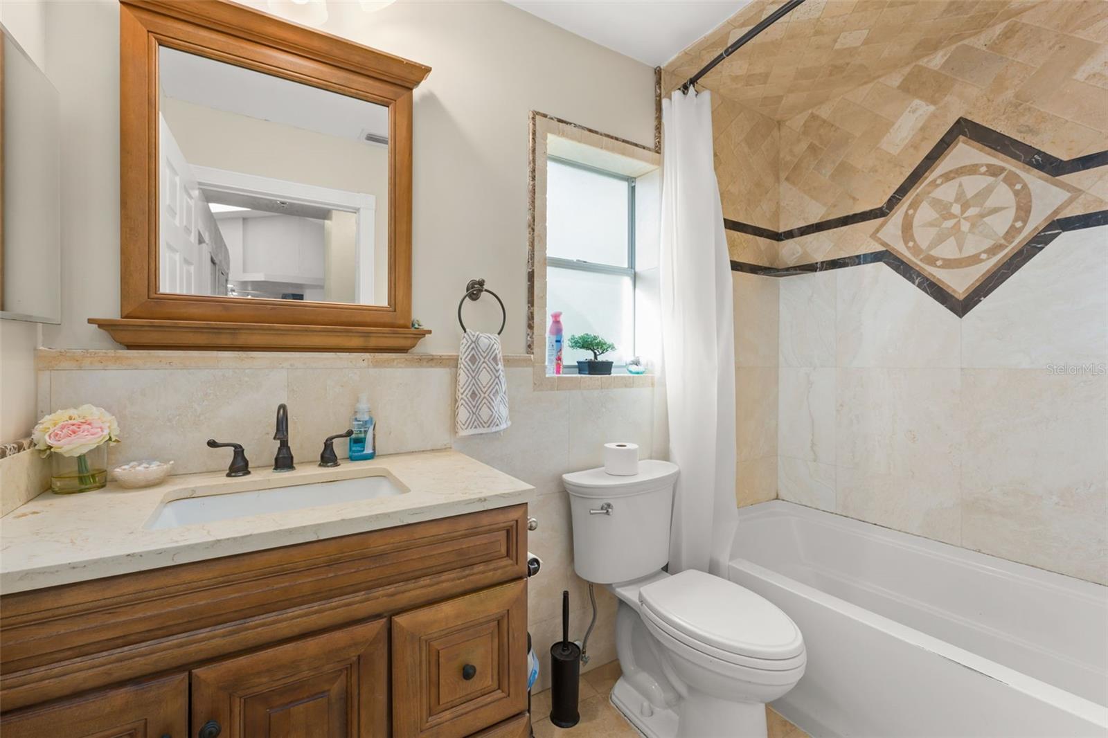 Image 27 of 38 For 340 Inglenook Circle