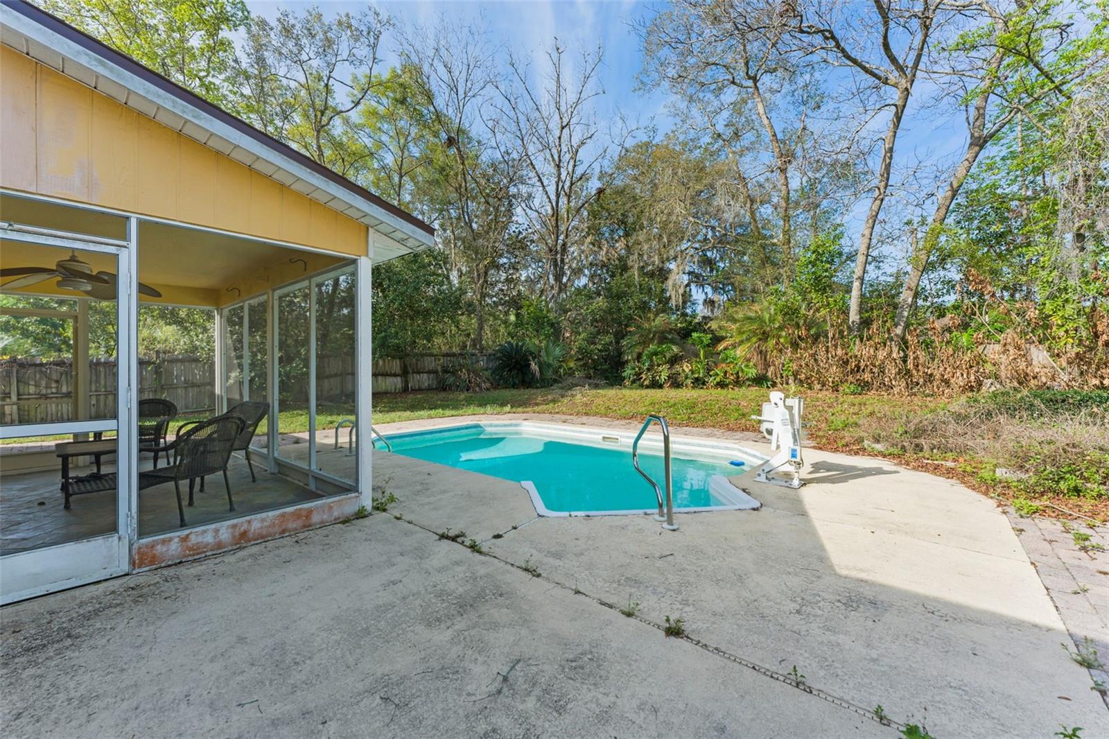 Image 31 of 38 For 340 Inglenook Circle