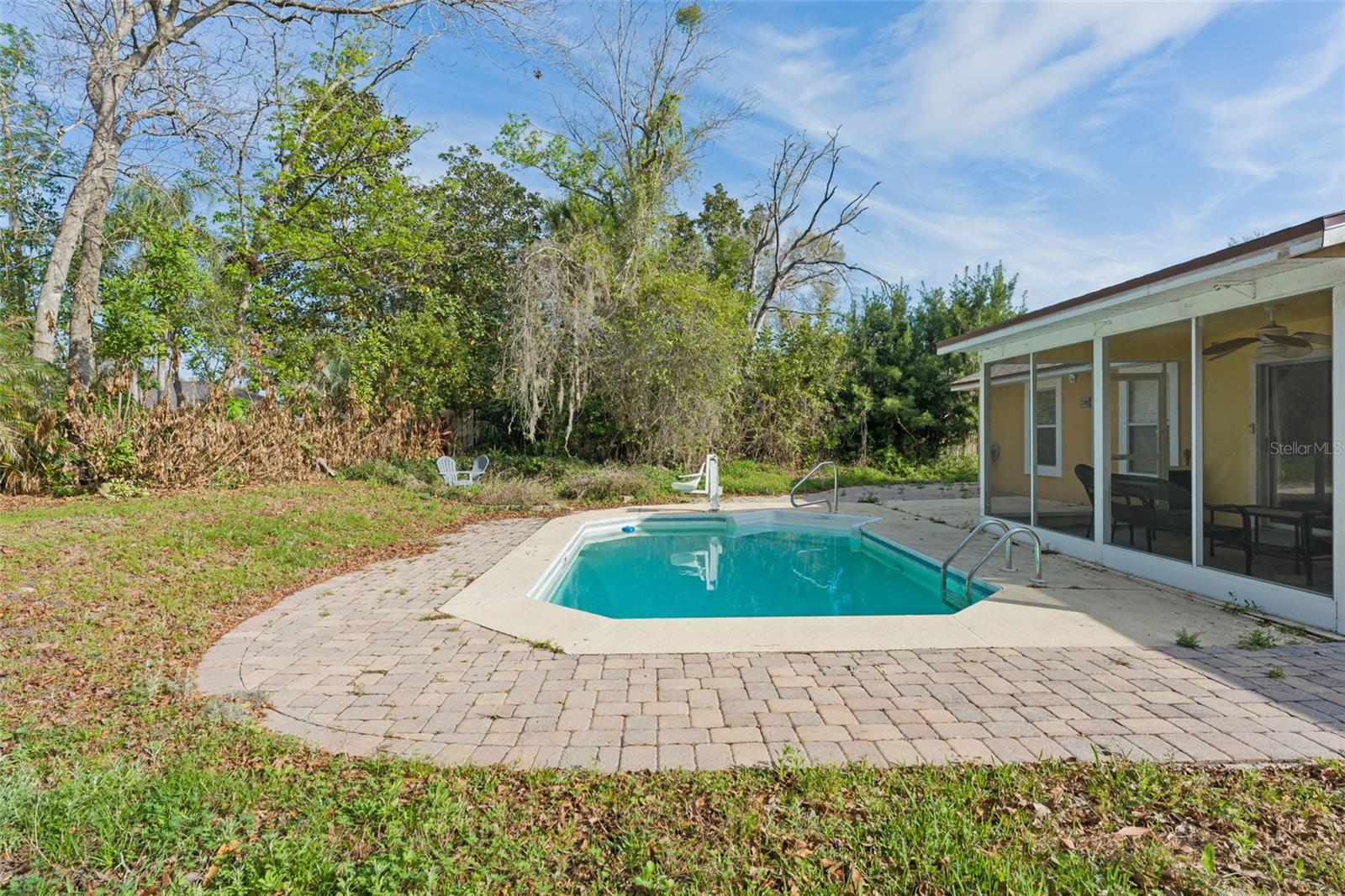 Image 34 of 38 For 340 Inglenook Circle