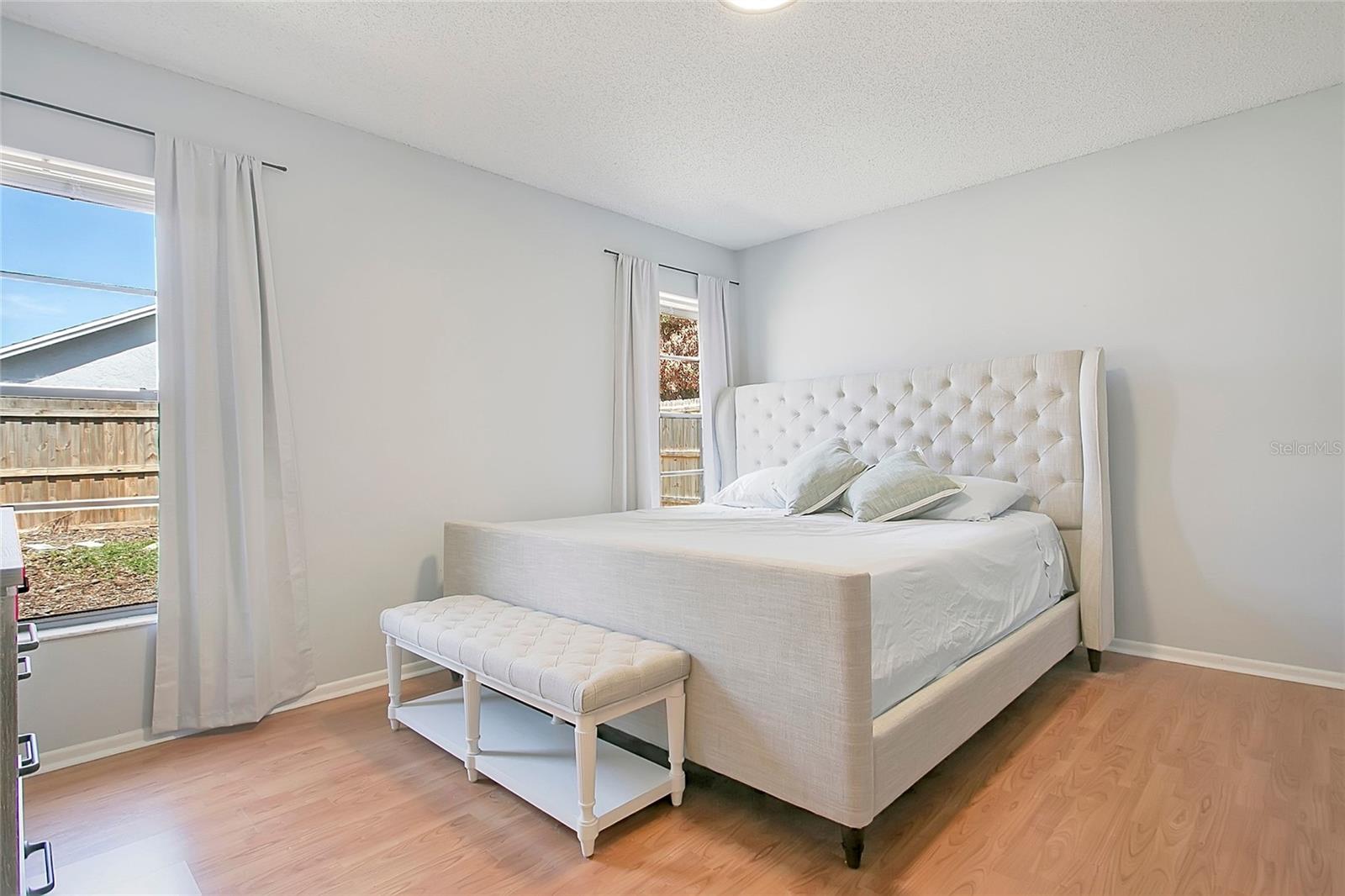 Image 17 of 34 For 1223 Lacey Oak Drive