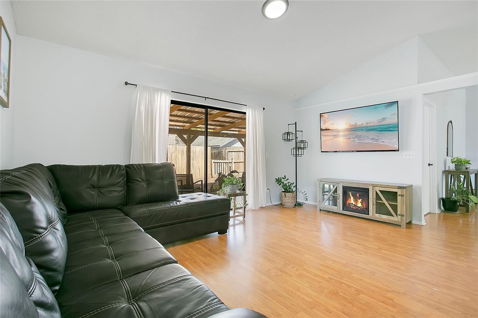 Image 3 of 34 For 1223 Lacey Oak Drive