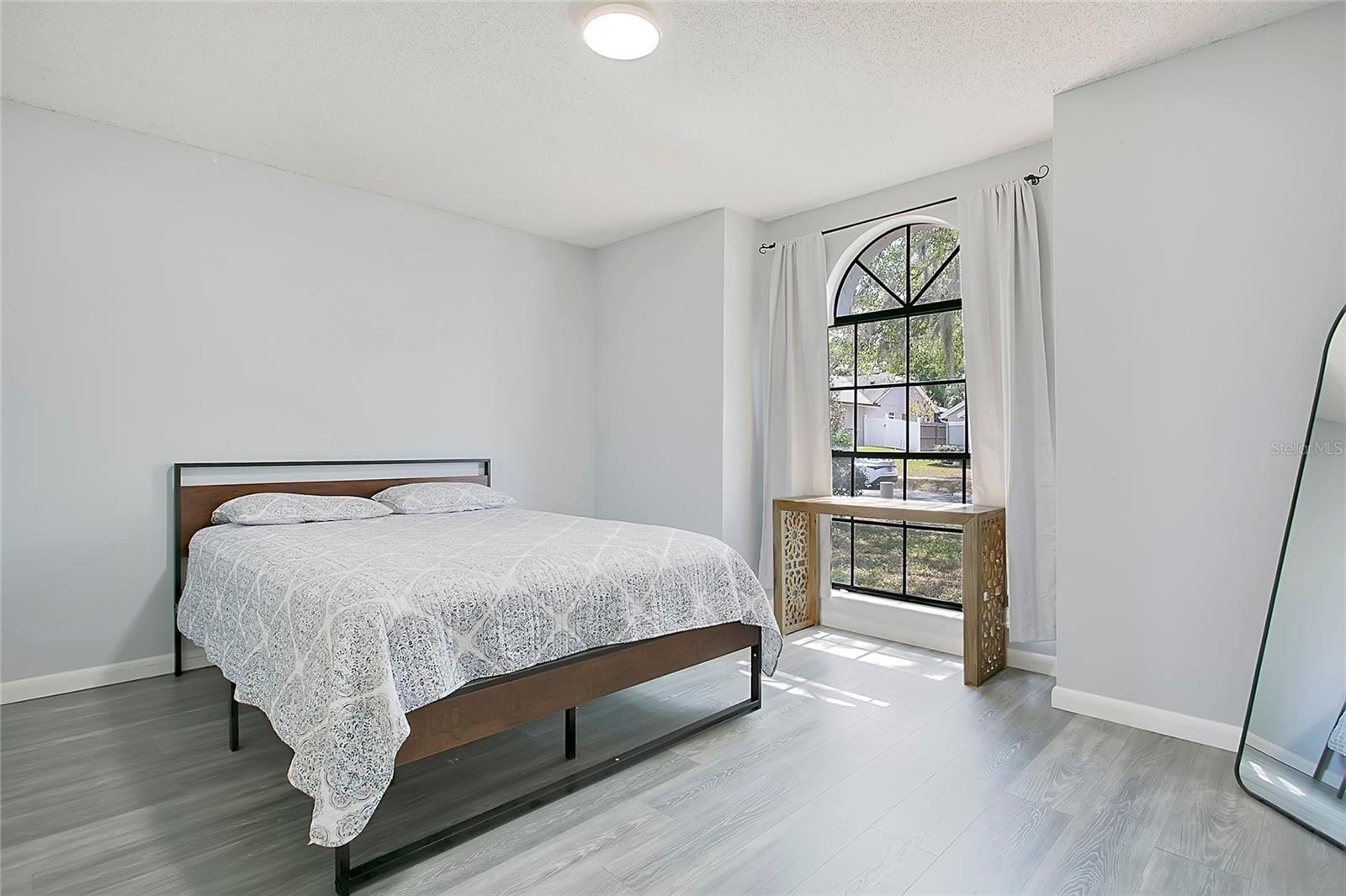 Image 5 of 34 For 1223 Lacey Oak Drive